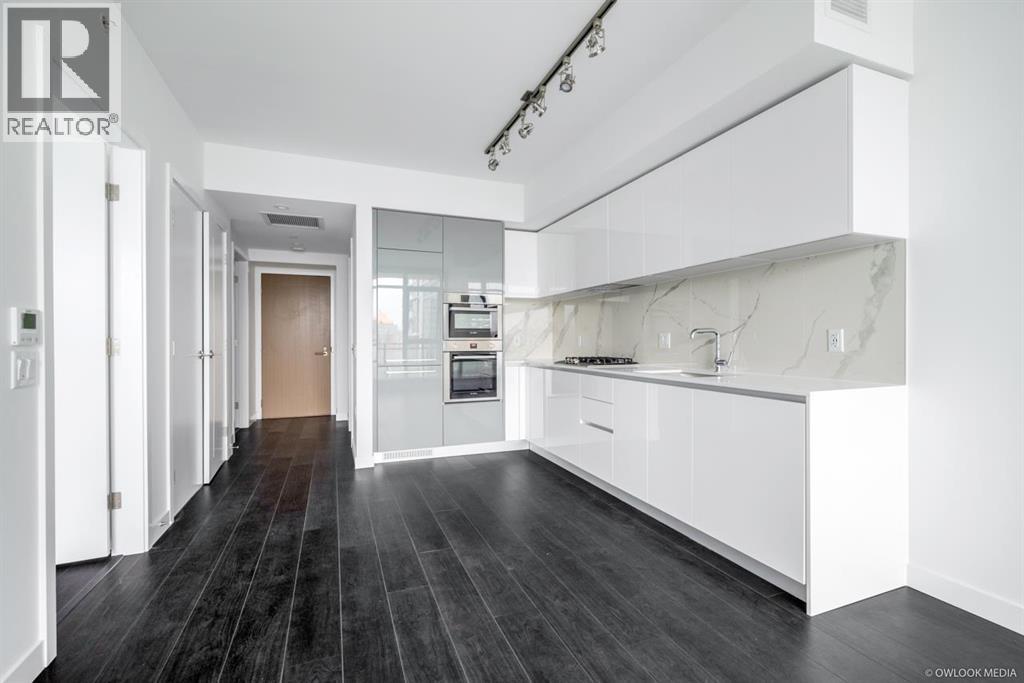 Photo 7 of 2103 2085 Skyline Court, Burnaby BC