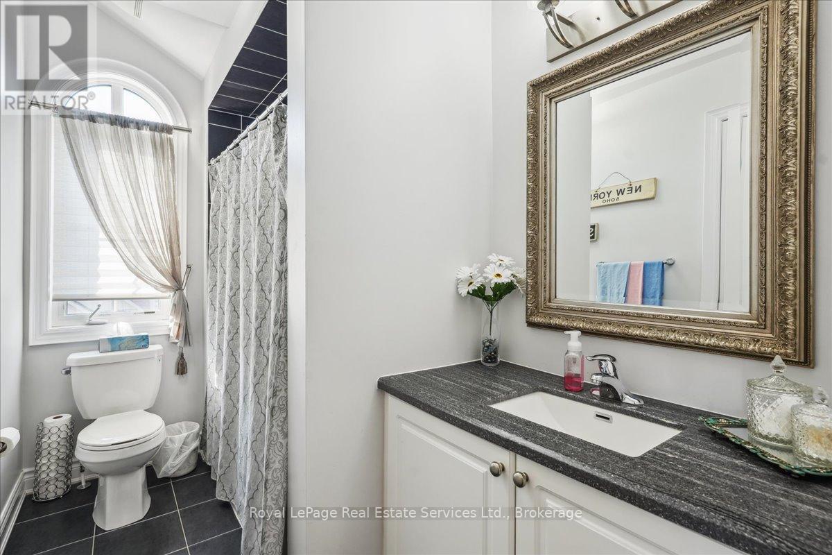 Photo 31 of 37 Rockman Crescent, Brampton ON