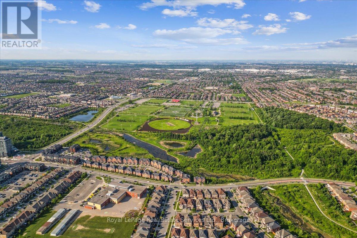 Photo 39 of 37 Rockman Crescent, Brampton ON