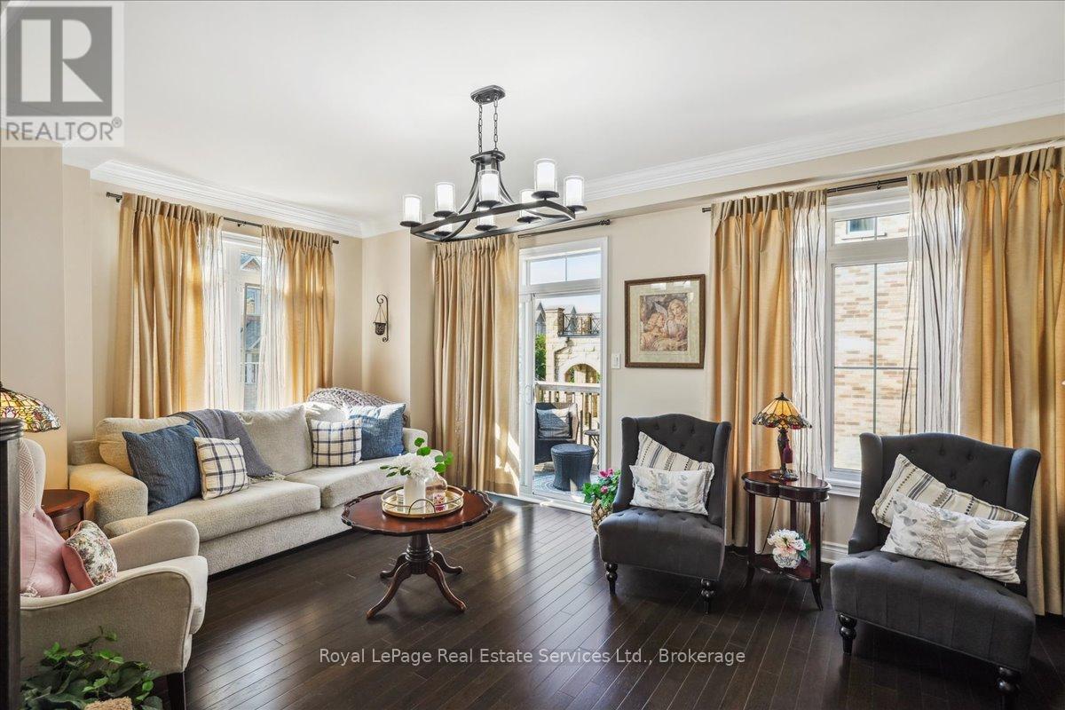 Photo 8 of 37 Rockman Crescent, Brampton ON