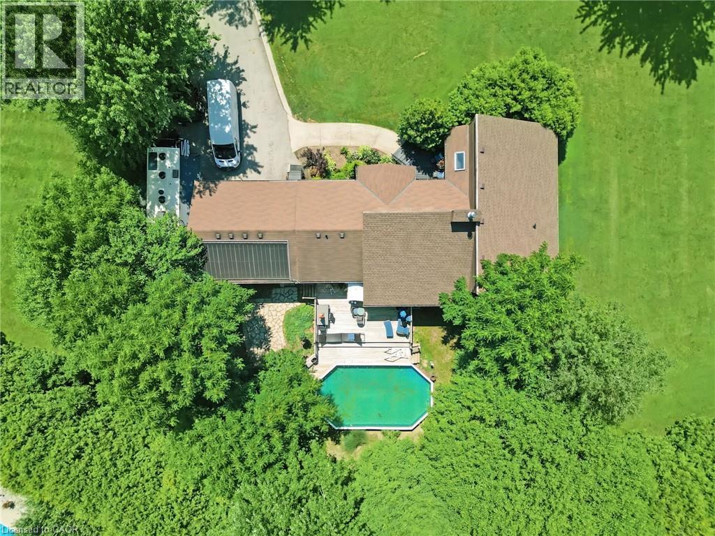 Photo 48 of 11 Weneil Drive, Freelton ON