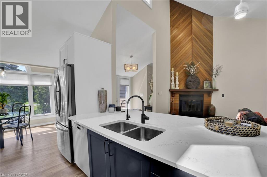 Photo 21 of 11 Weneil Drive, Freelton ON