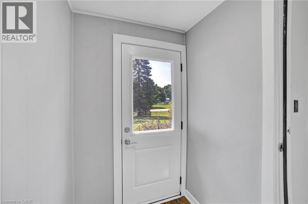 Photo 11 of 11 Weneil Drive, Freelton ON