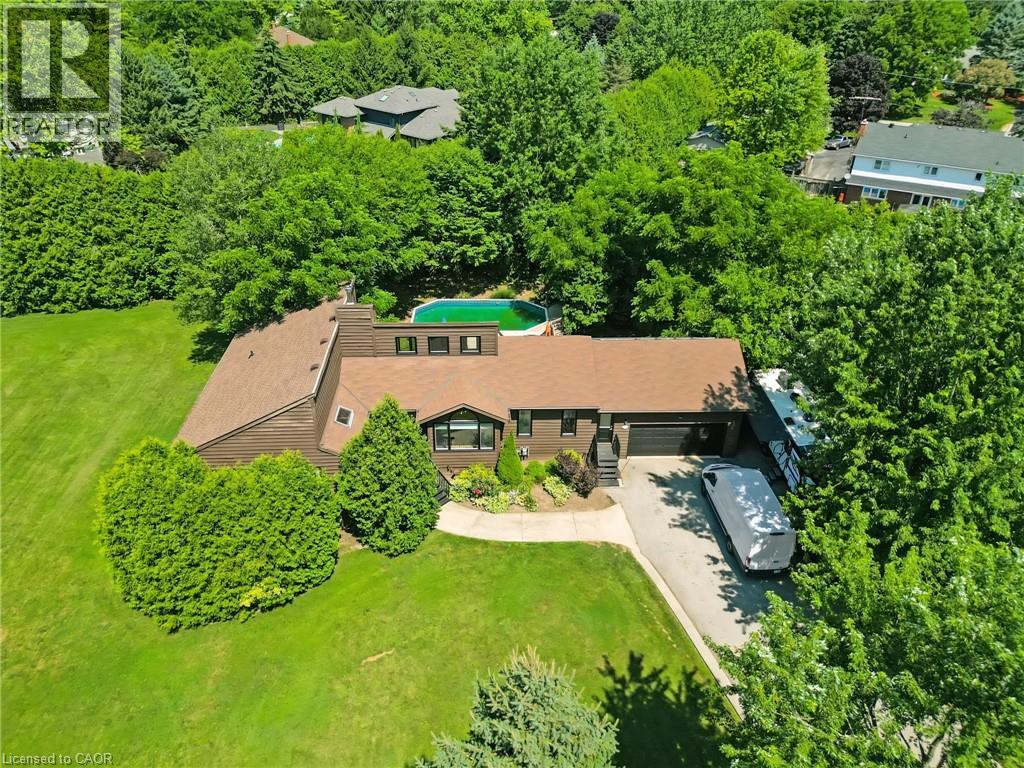 Photo 42 of 11 Weneil Drive, Freelton ON