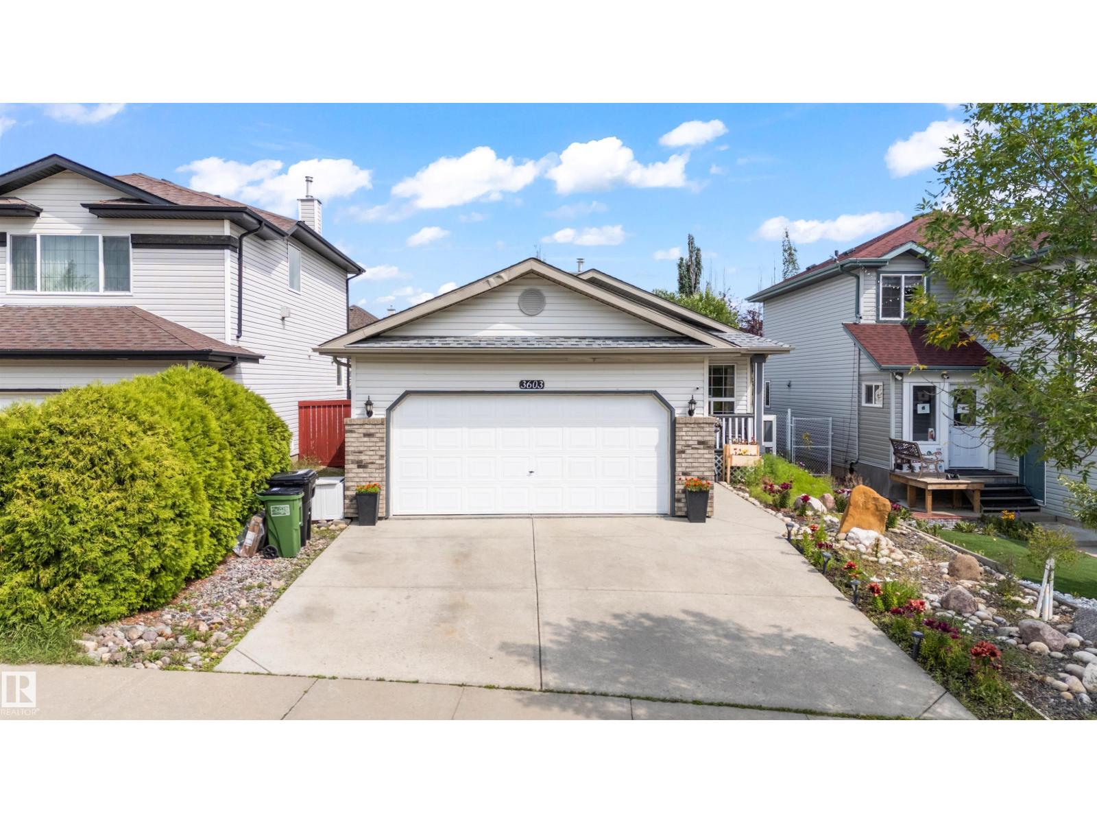 Photo 1 of 3603 23 St Nw, Edmonton AB