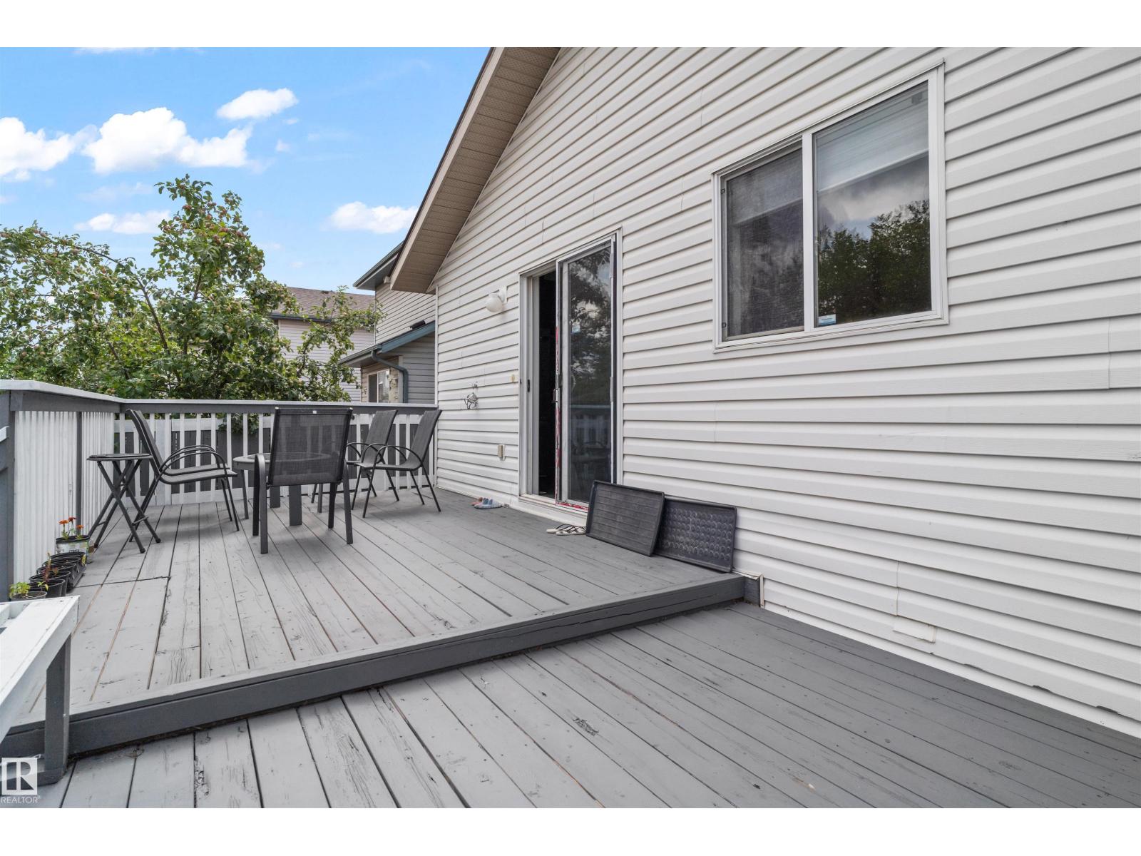 Photo 11 of 3603 23 St Nw, Edmonton AB