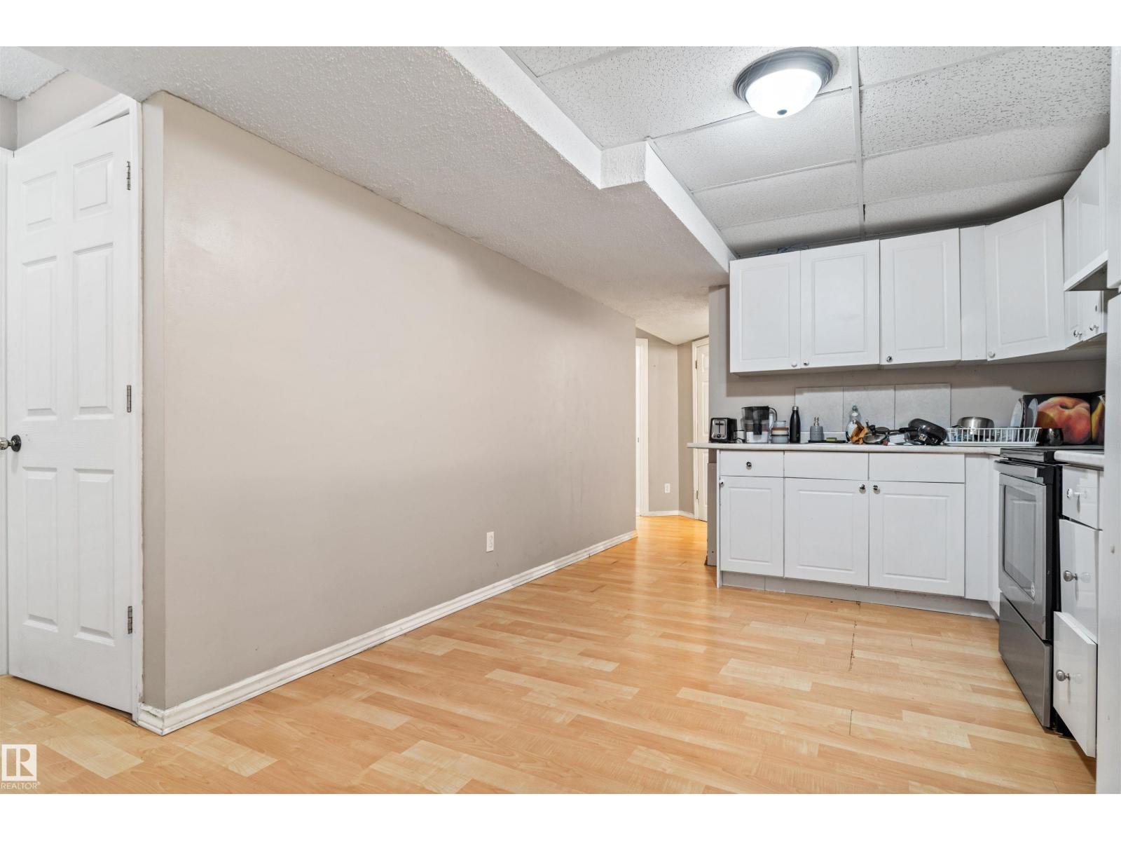 Photo 25 of 3603 23 St Nw, Edmonton AB