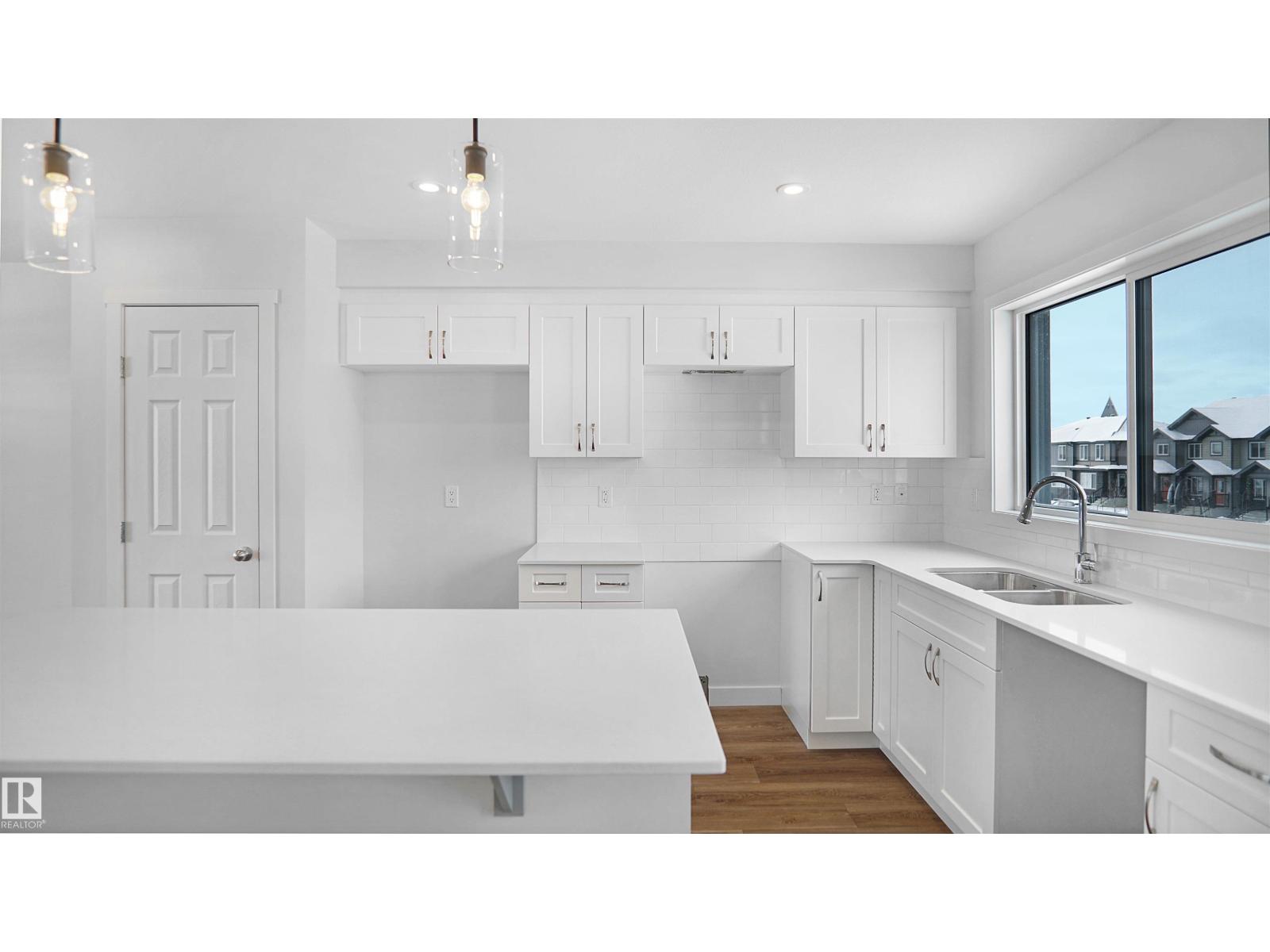 Photo 12 of 641 176 St Ne, Edmonton AB