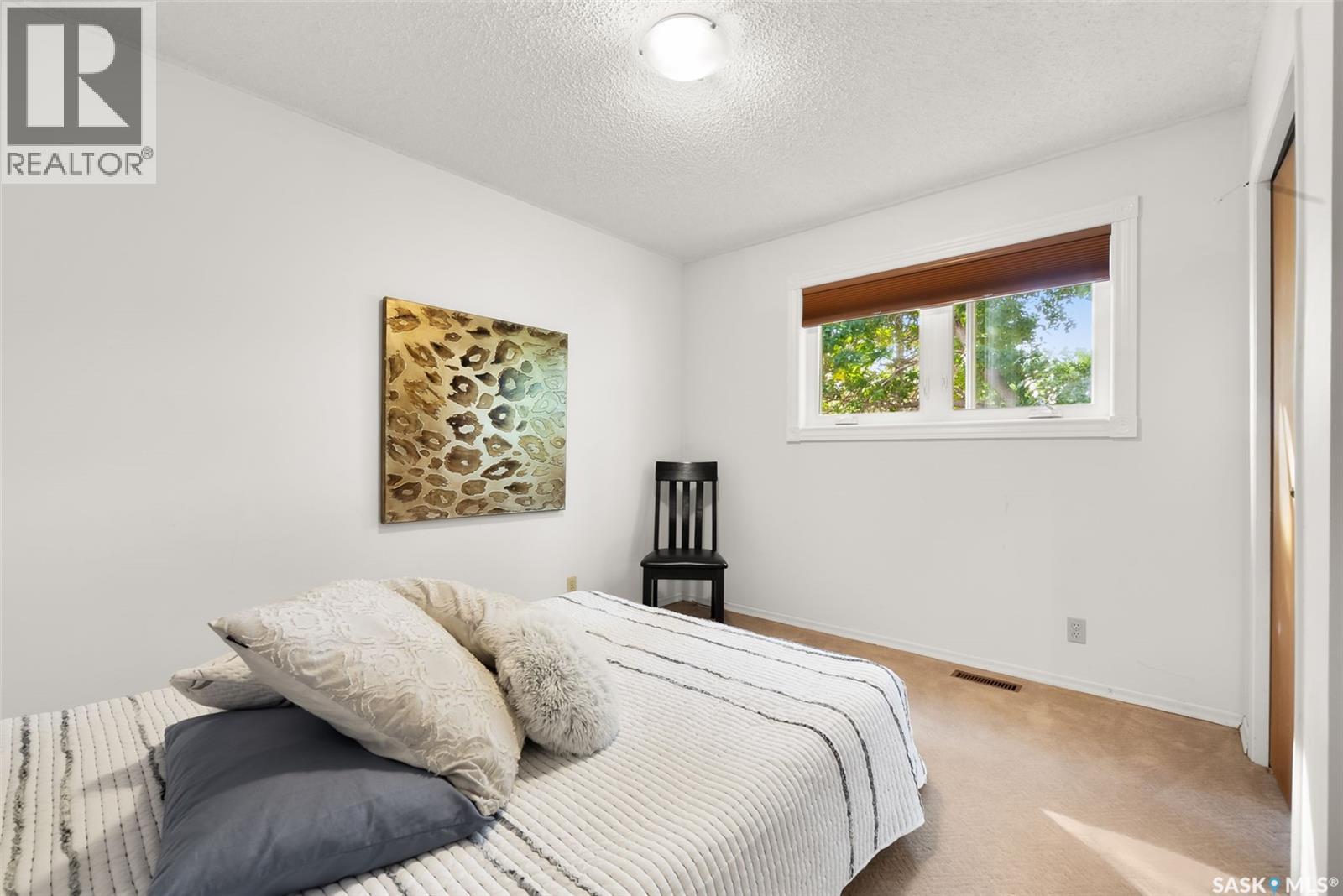 Photo 24 of 7215 Clipsham Avenue, Regina SK