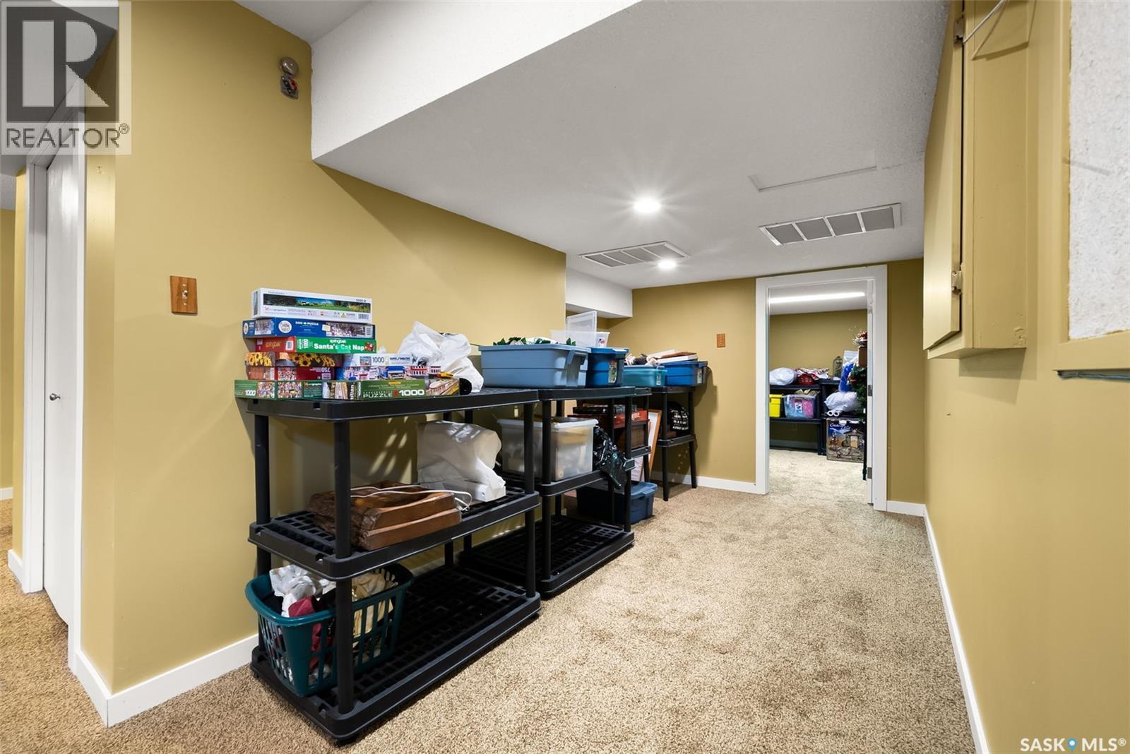 Photo 32 of 7215 Clipsham Avenue, Regina SK
