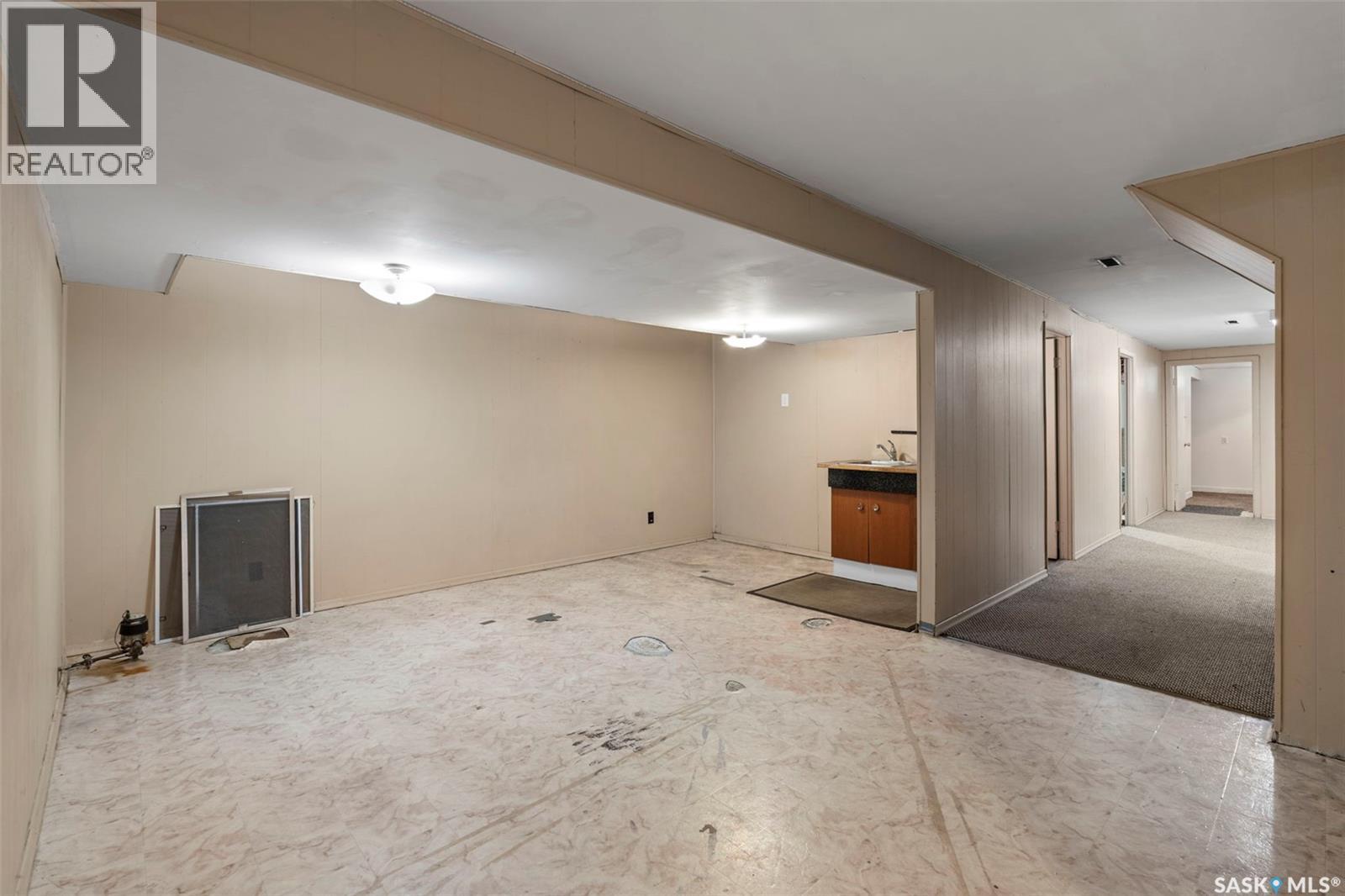 Photo 19 of 2914 33rd Street W, Saskatoon SK