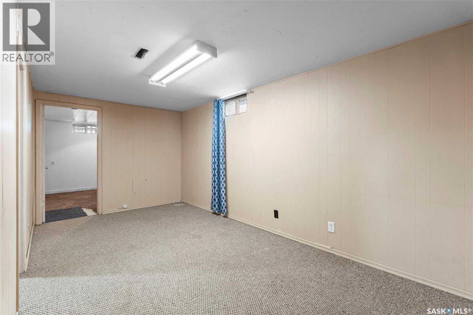 Photo 21 of 2914 33rd Street W, Saskatoon SK
