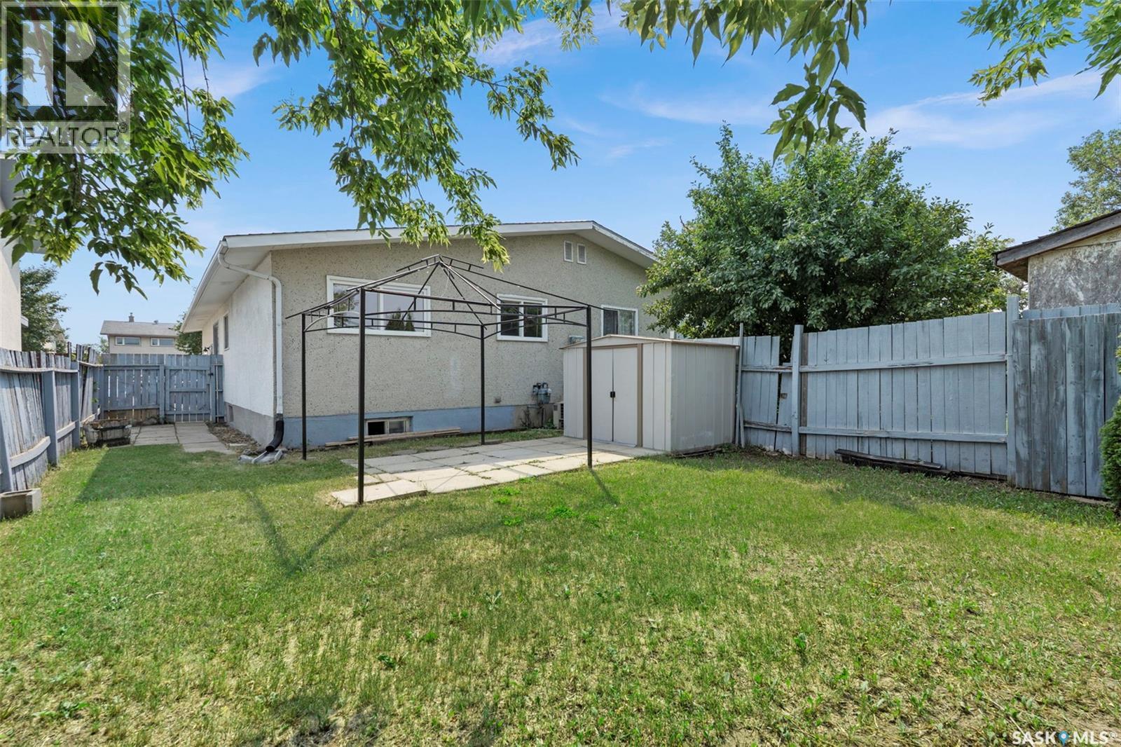Photo 26 of 2914 33rd Street W, Saskatoon SK
