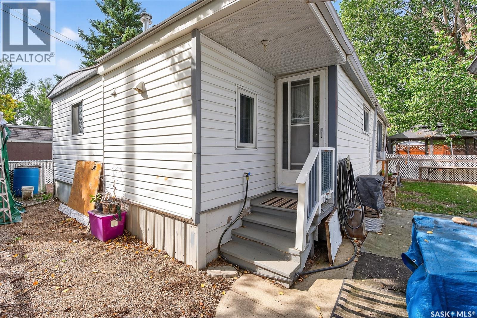 Photo 39 of B 19 1455 9th Avenue Ne, Moose Jaw SK