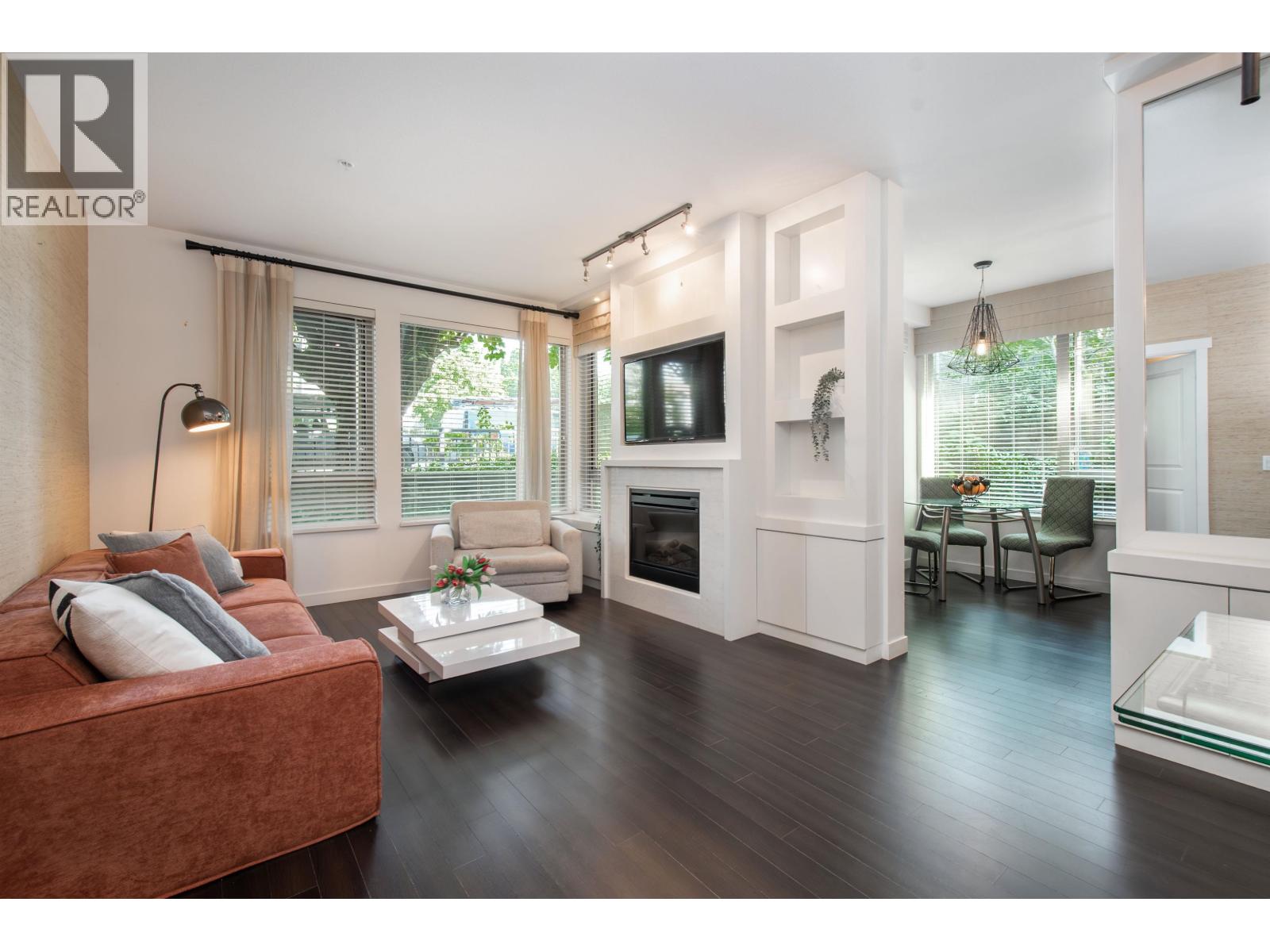 Photo 3 of 116 119 W 22nd Street, North Vancouver BC