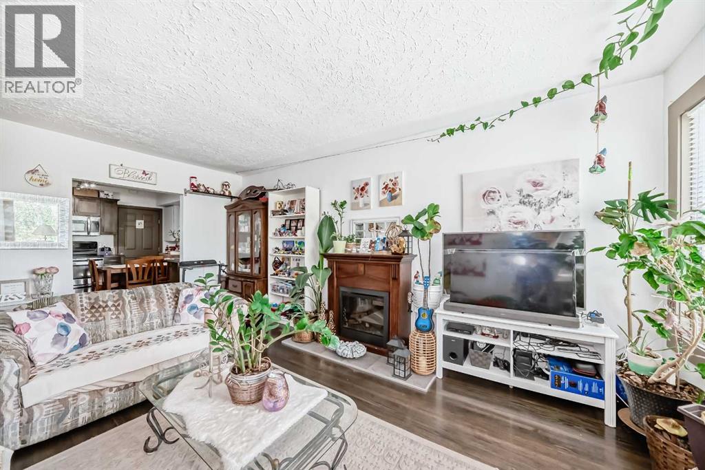 Photo 6 of 4 2121 26 Avenue Sw, Calgary AB