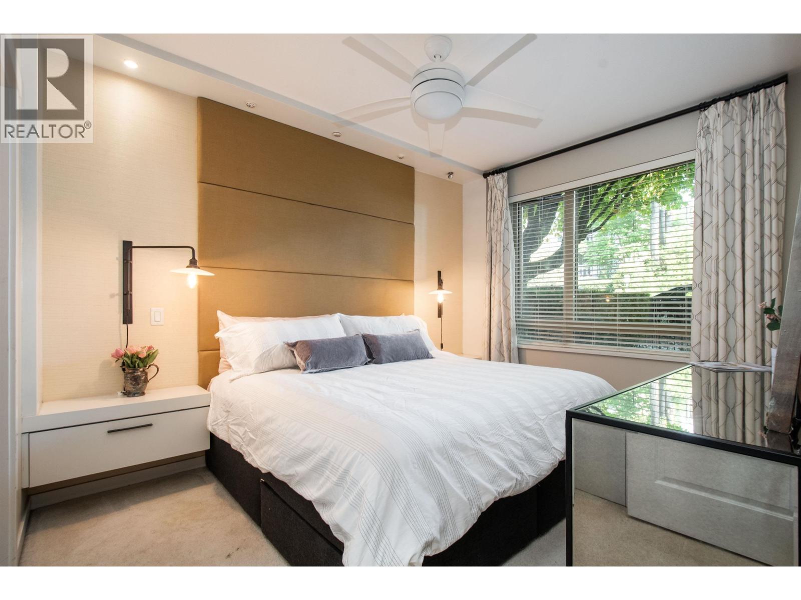 Photo 17 of 116 119 W 22nd Street, North Vancouver BC