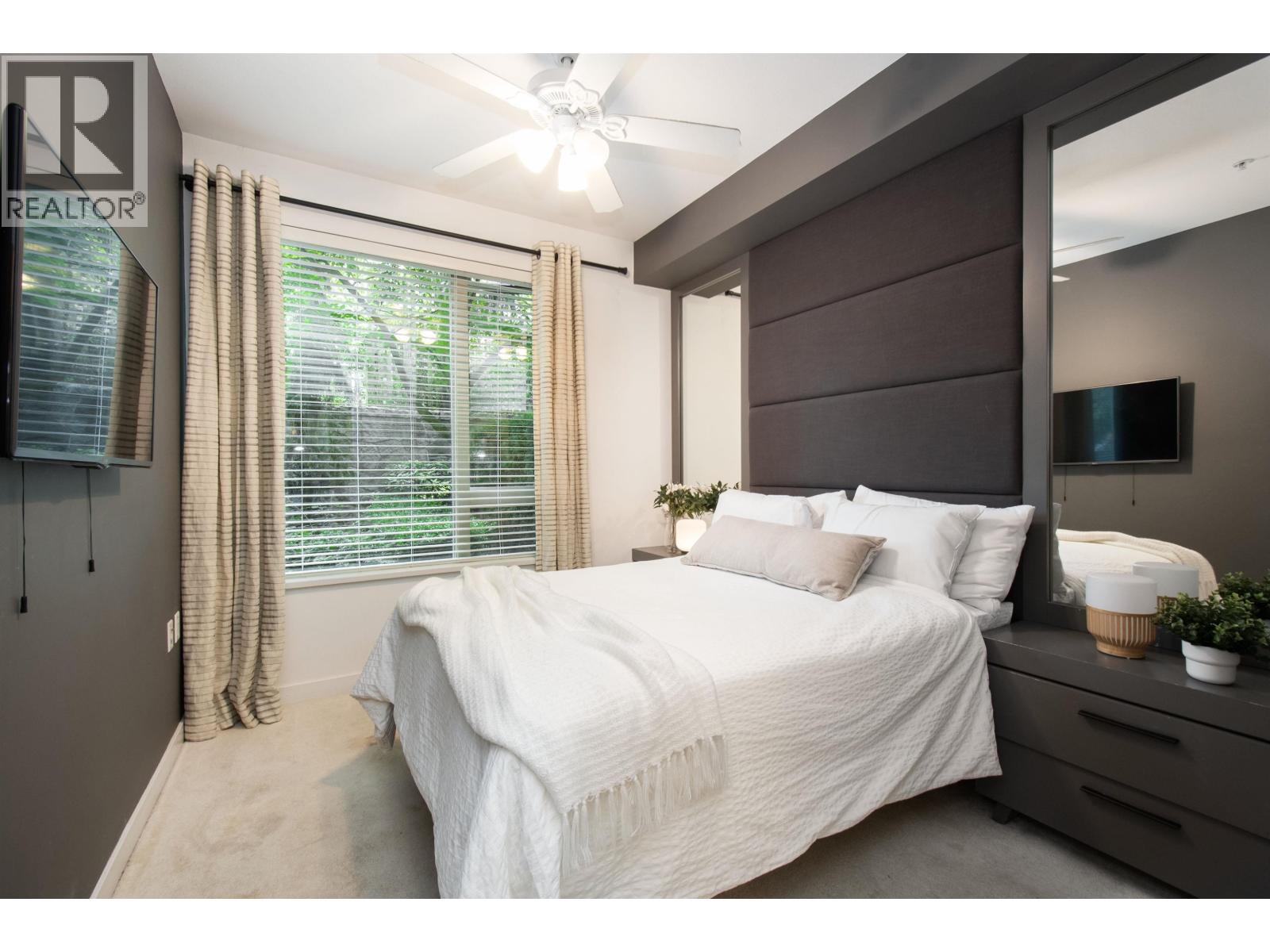 Photo 23 of 116 119 W 22nd Street, North Vancouver BC