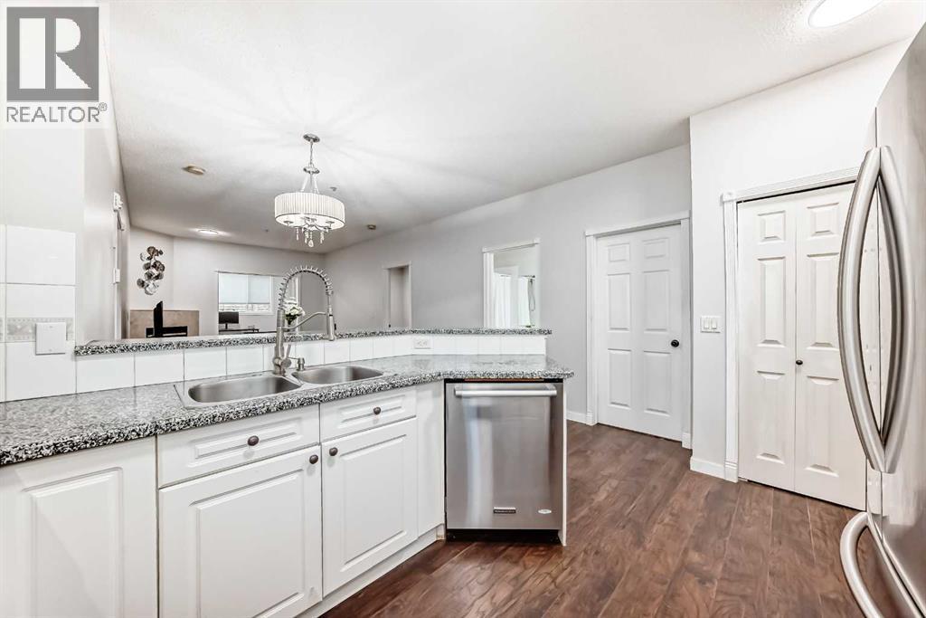 Photo 10 of 111 126 14 Avenue Sw, Calgary AB