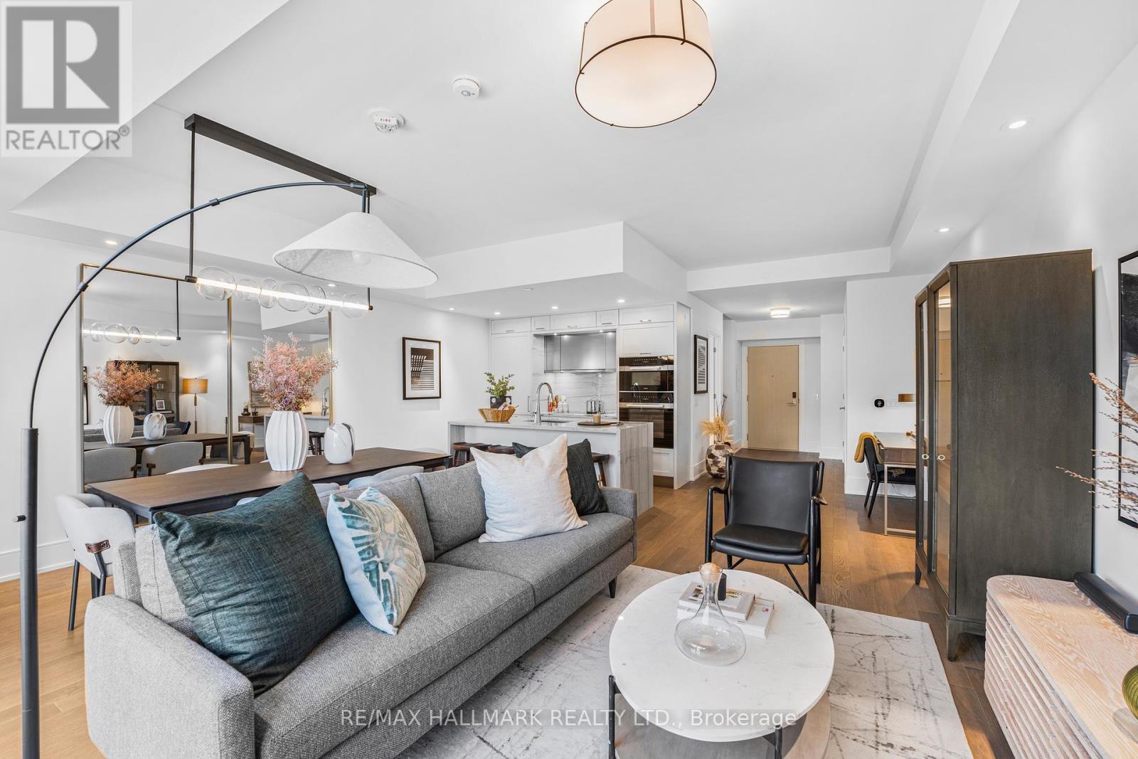 Photo 1 of 516 480 Front Street W, Toronto ON