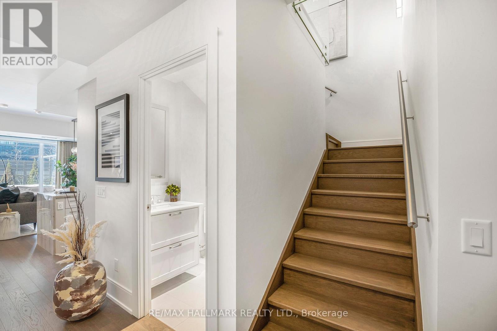 Photo 12 of 516 480 Front Street W, Toronto ON