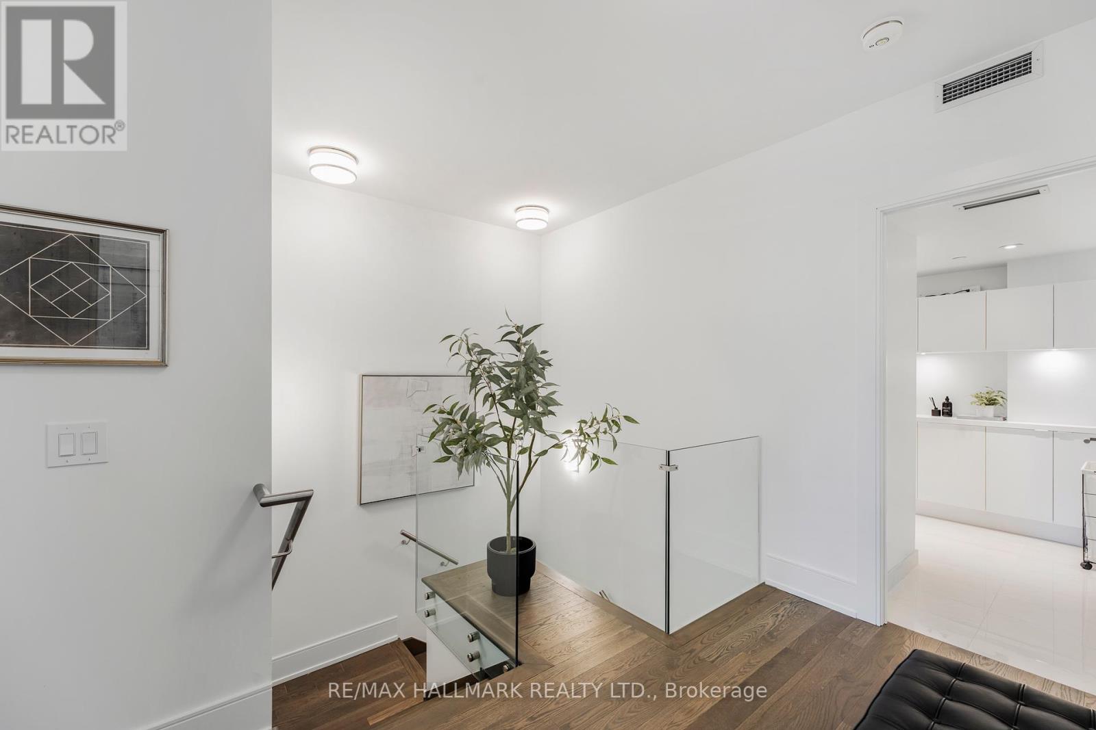 Photo 14 of 516 480 Front Street W, Toronto ON