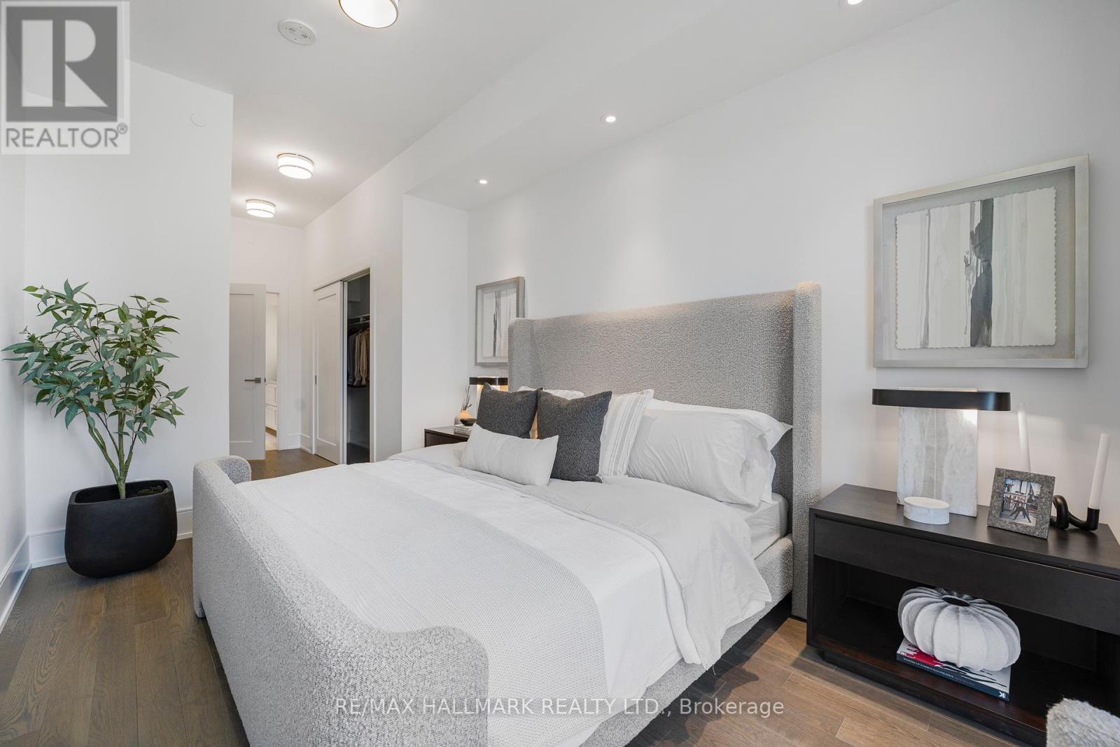 Photo 21 of 516 480 Front Street W, Toronto ON