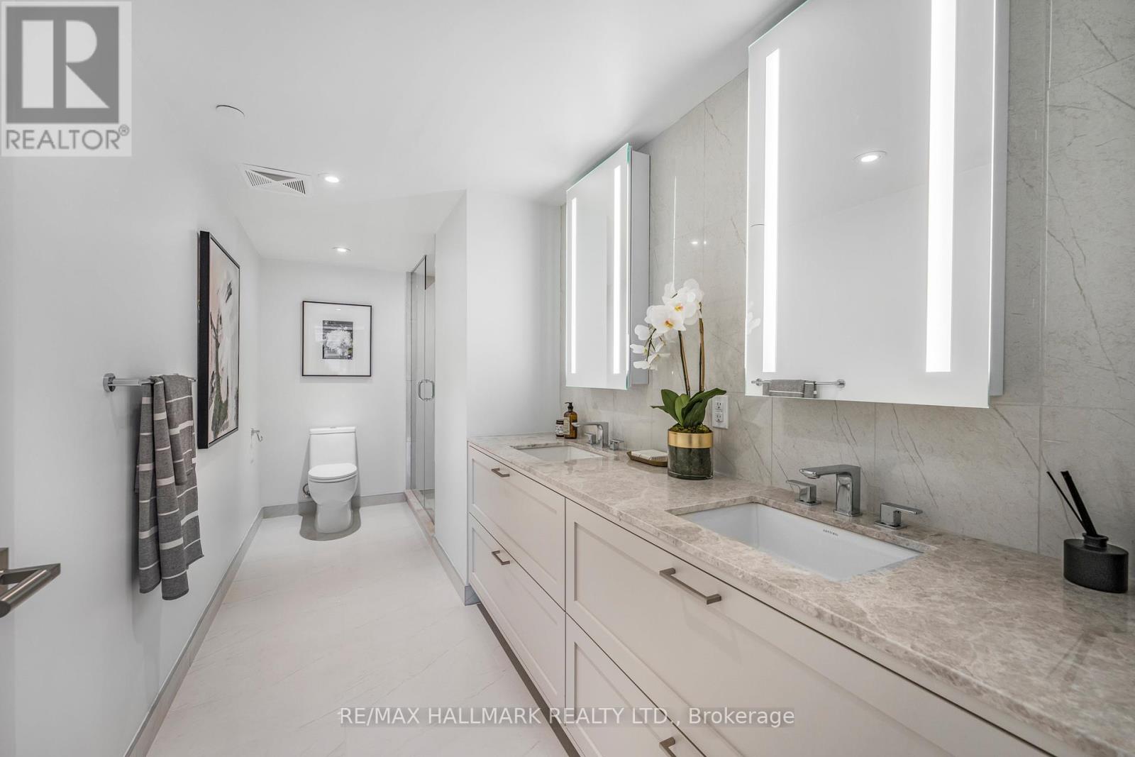 Photo 22 of 516 480 Front Street W, Toronto ON