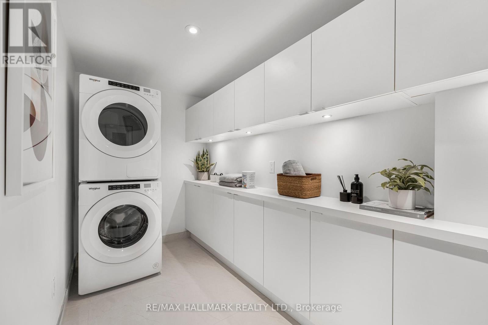 Photo 23 of 516 480 Front Street W, Toronto ON