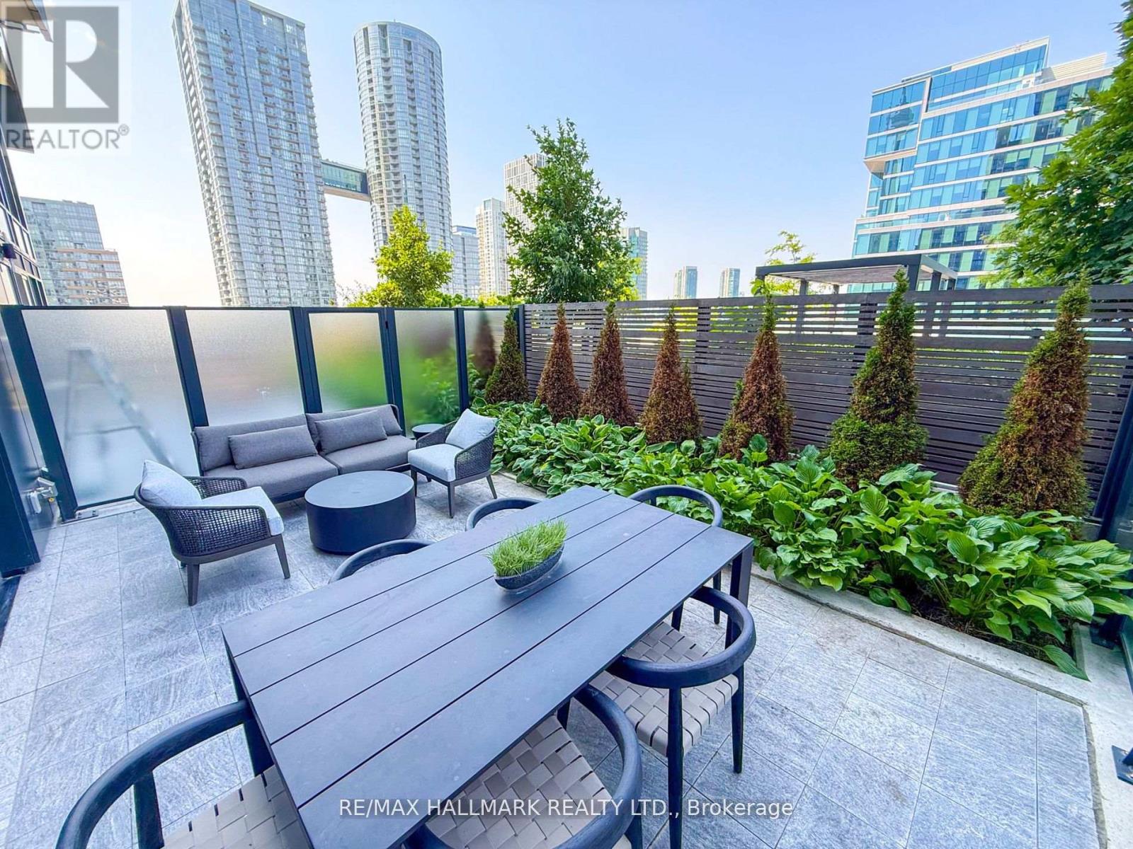 Photo 24 of 516 480 Front Street W, Toronto ON