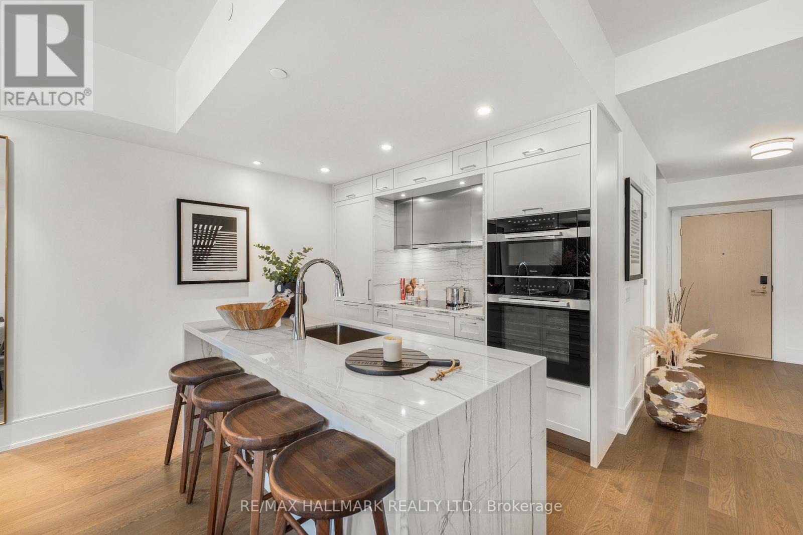 Photo 8 of 516 480 Front Street W, Toronto ON