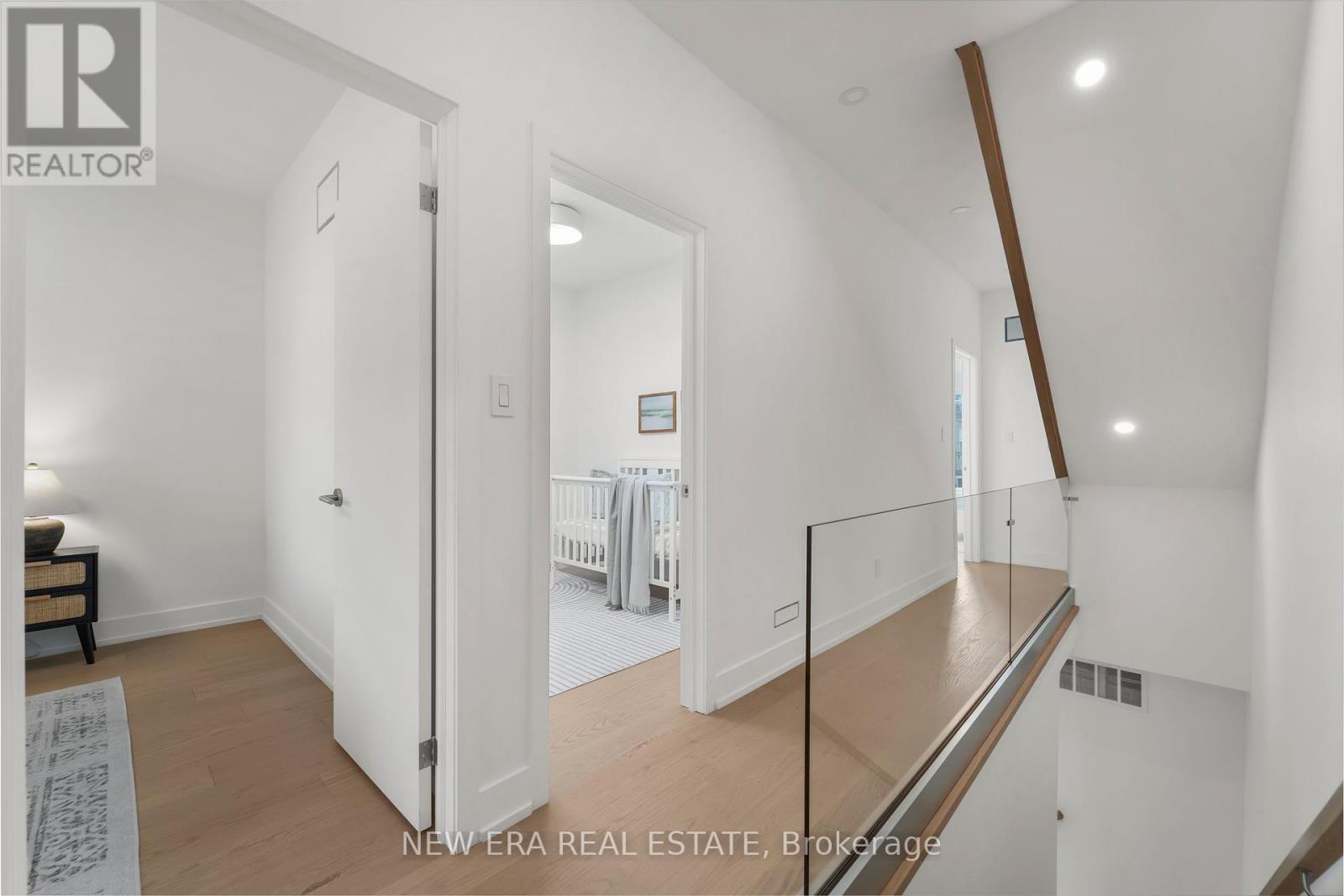 Photo 14 of 113 Bellwoods Avenue, Toronto ON