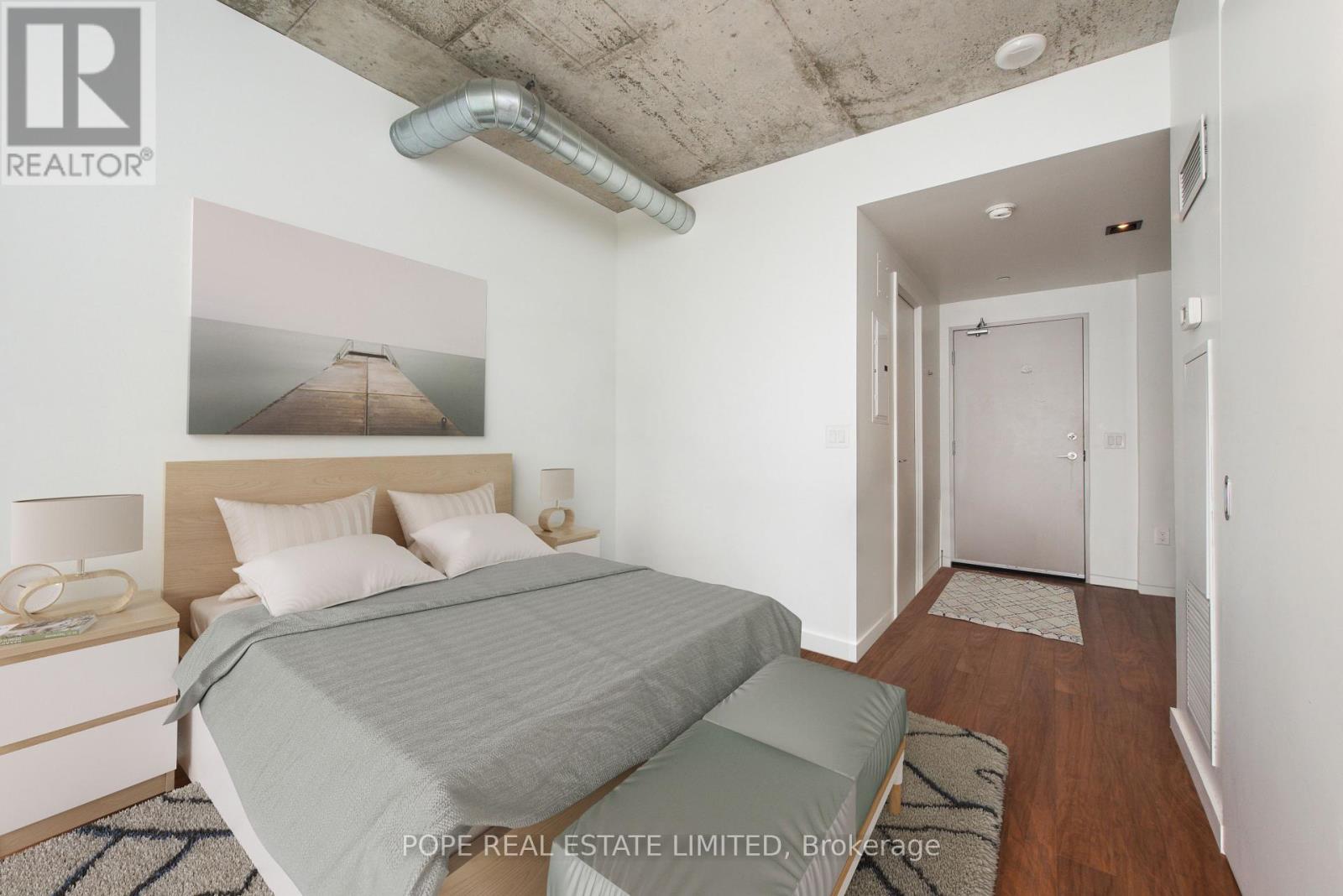Photo 6 of 1203 32 Trolley Crescent, Toronto ON