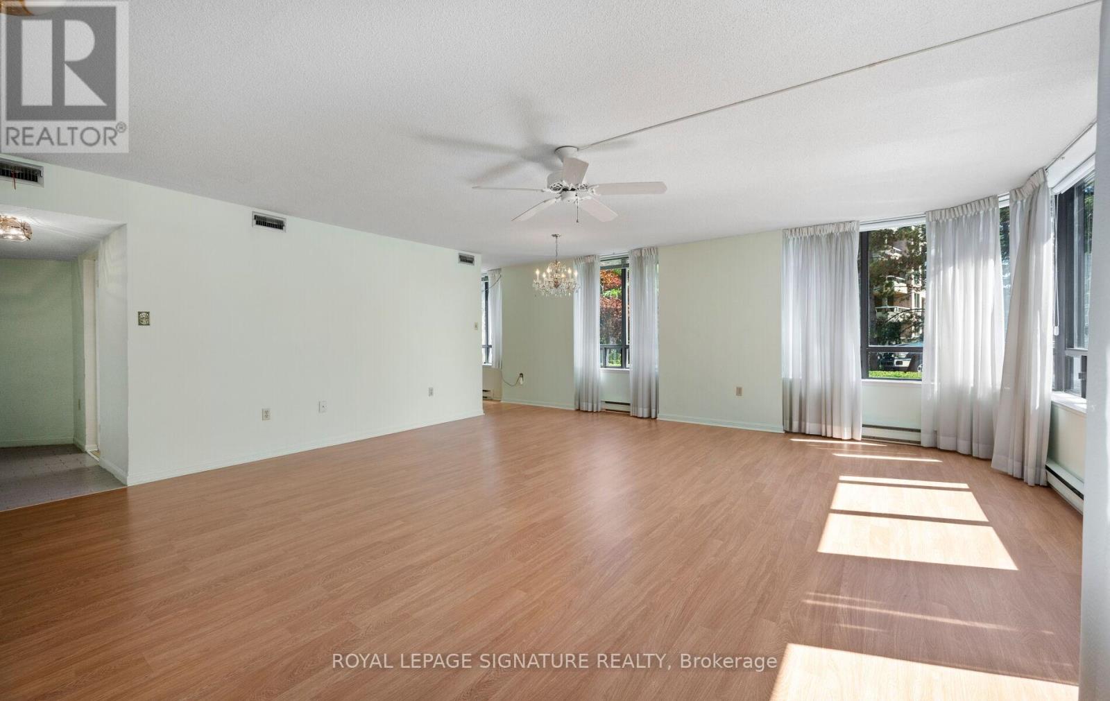 Photo 13 of 115 255 The Donway W, Toronto ON