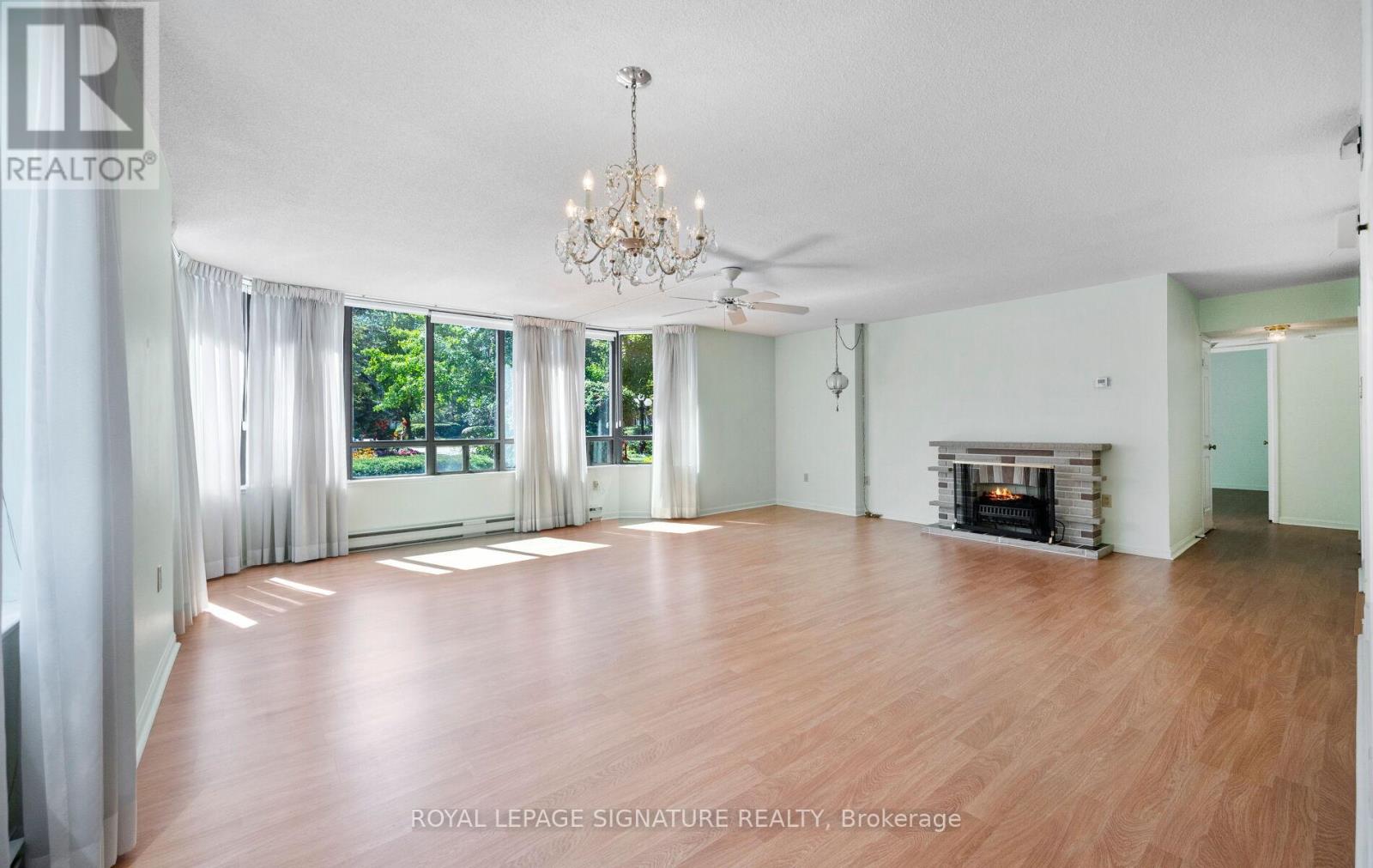 Photo 15 of 115 255 The Donway W, Toronto ON