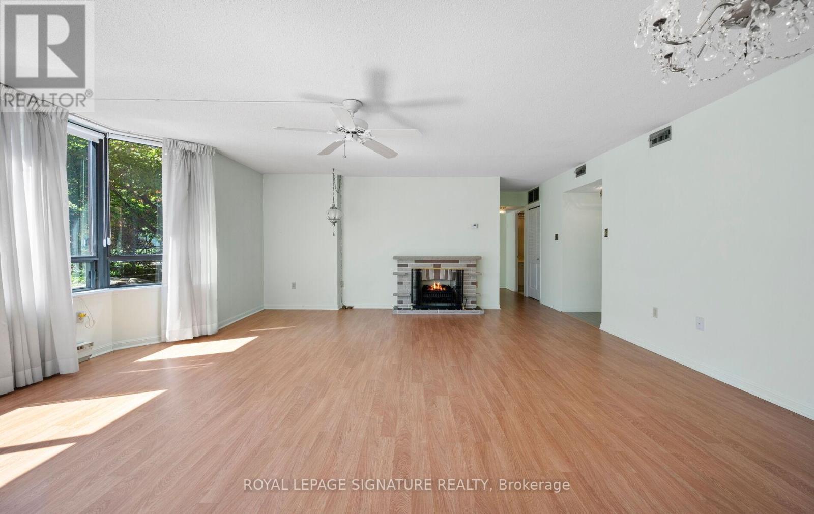Photo 18 of 115 255 The Donway W, Toronto ON