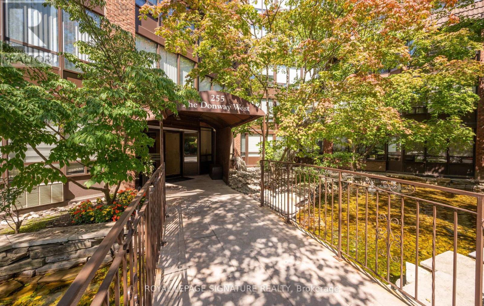 Photo 3 of 115 255 The Donway W, Toronto ON