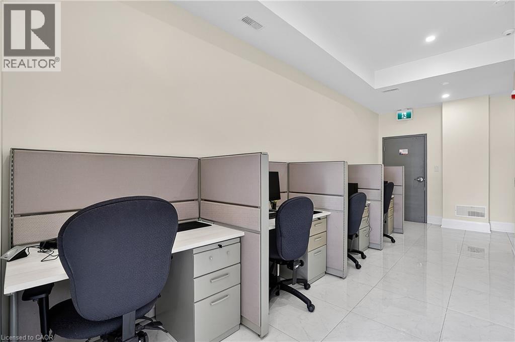 Photo 6 of 124 Seabrook Drive Unit 109, Kitchener ON