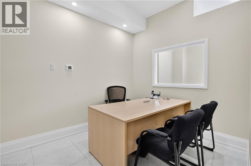 Photo 9 of 124 Seabrook Drive Unit 109, Kitchener ON
