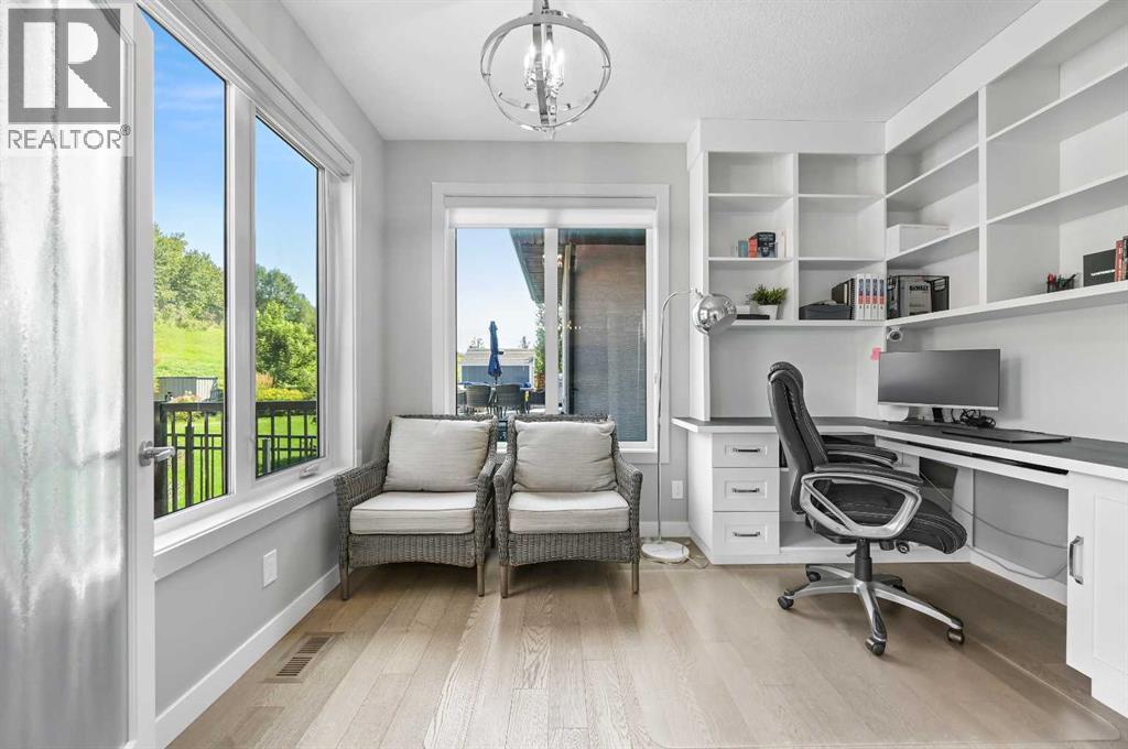 Photo 18 of 224 Cranbrook Drive Se, Calgary AB