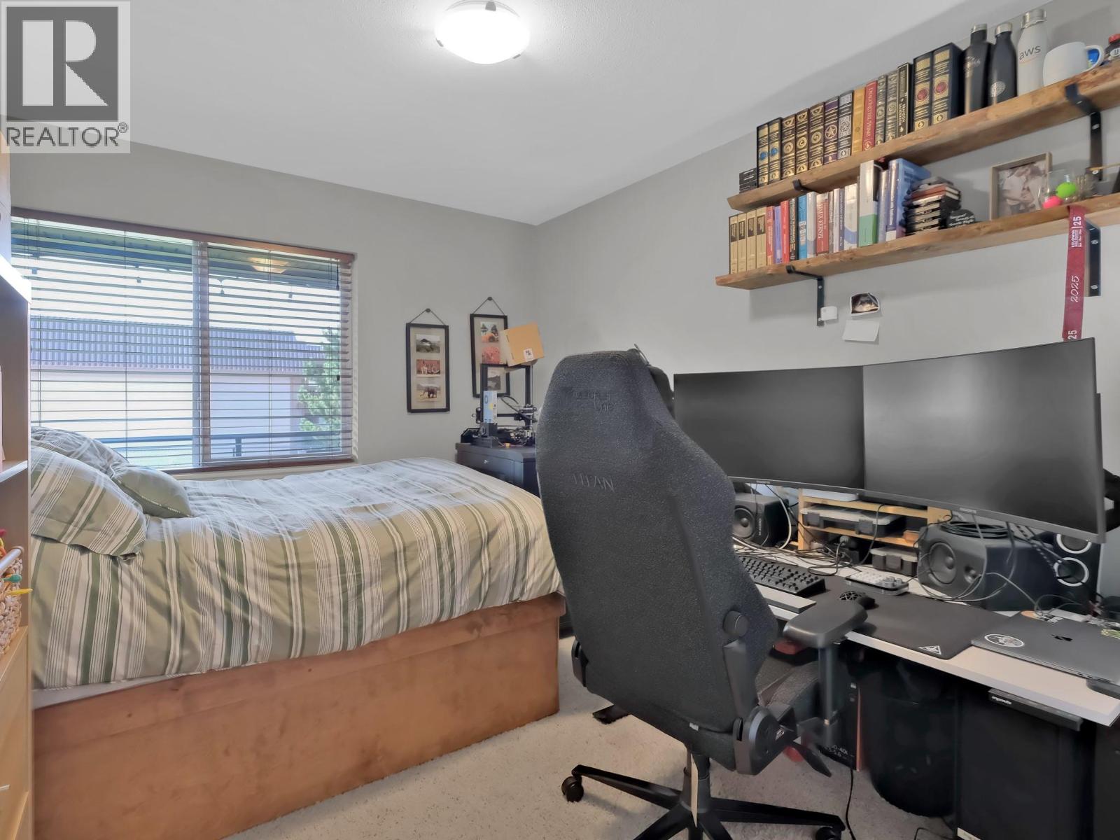 102 260 Franklyn Road, Kelowna