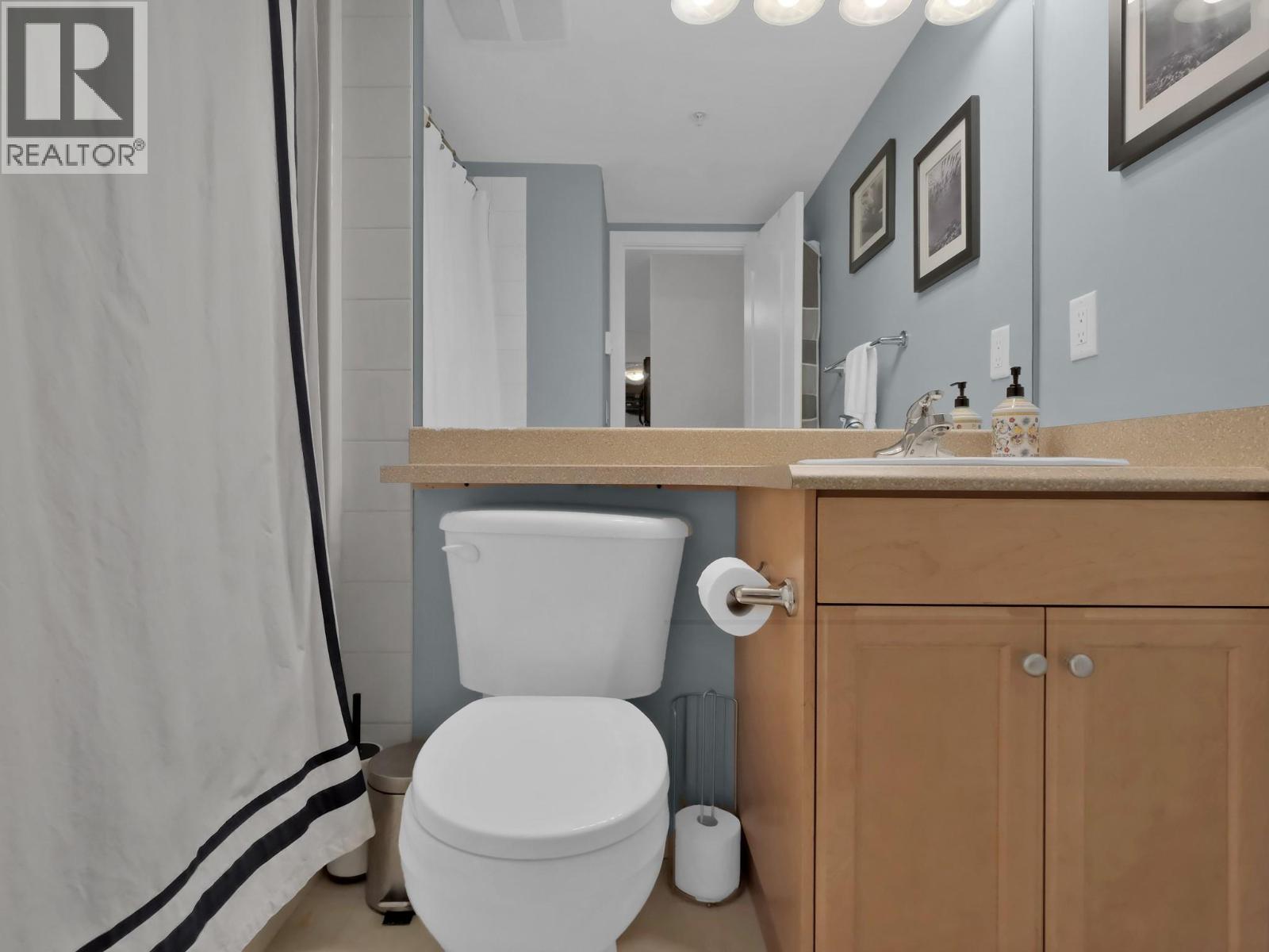 102 260 Franklyn Road, Kelowna