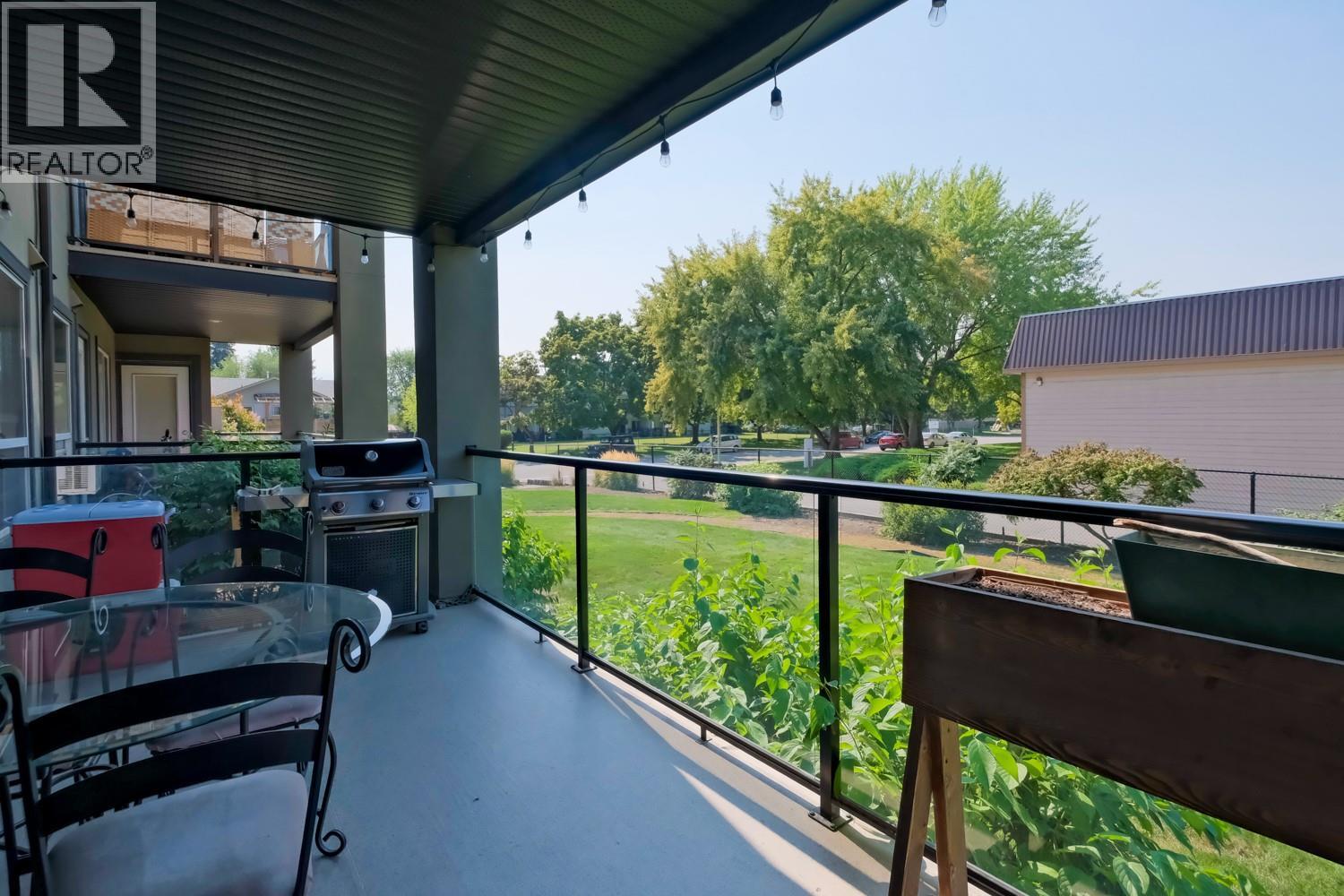 102 260 Franklyn Road, Kelowna