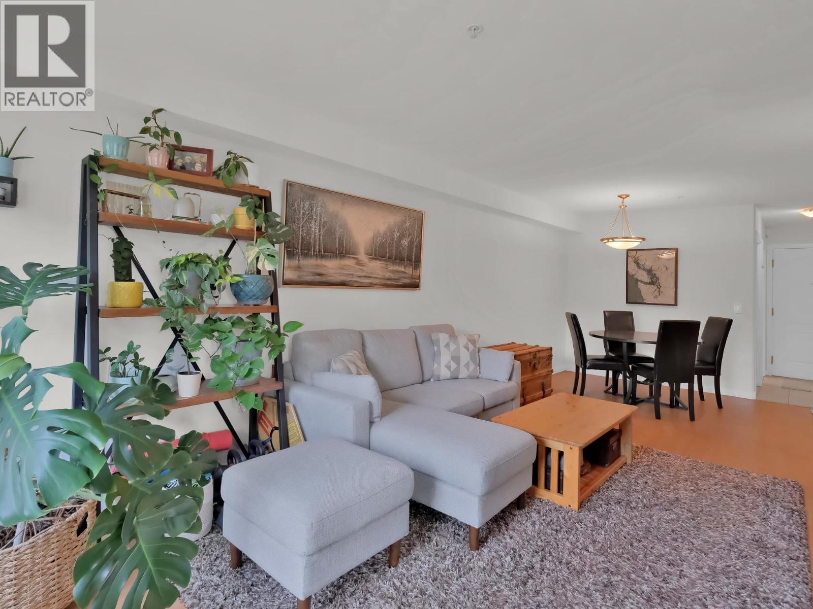 102 260 Franklyn Road, Kelowna