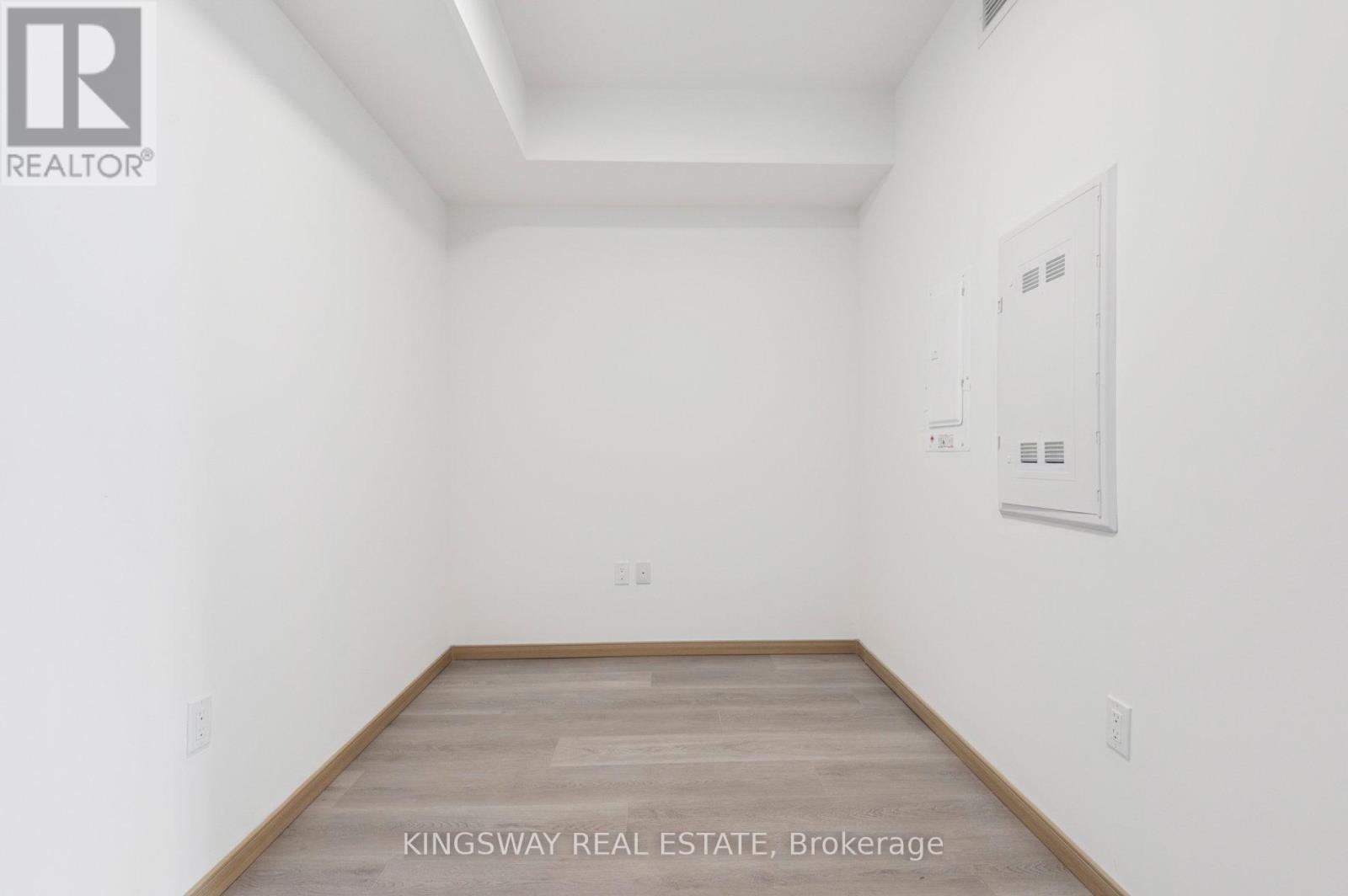 Photo 12 of 310 3421 Sheppard Avenue E, Toronto ON
