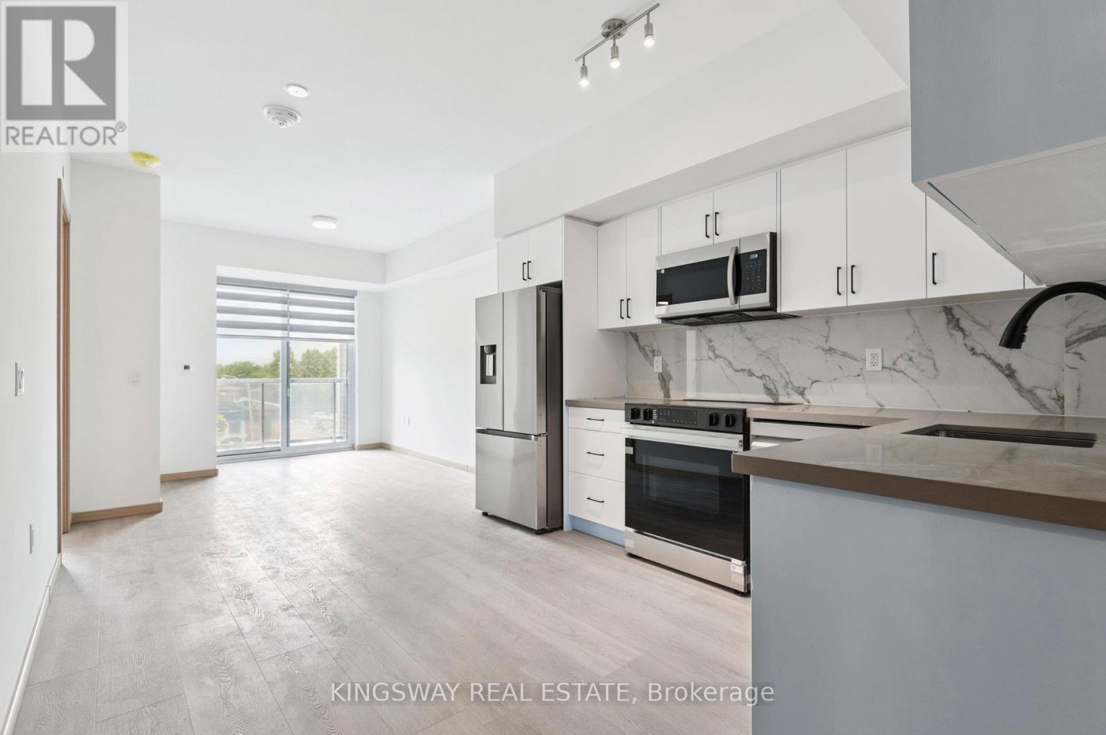 Photo 14 of 310 3421 Sheppard Avenue E, Toronto ON
