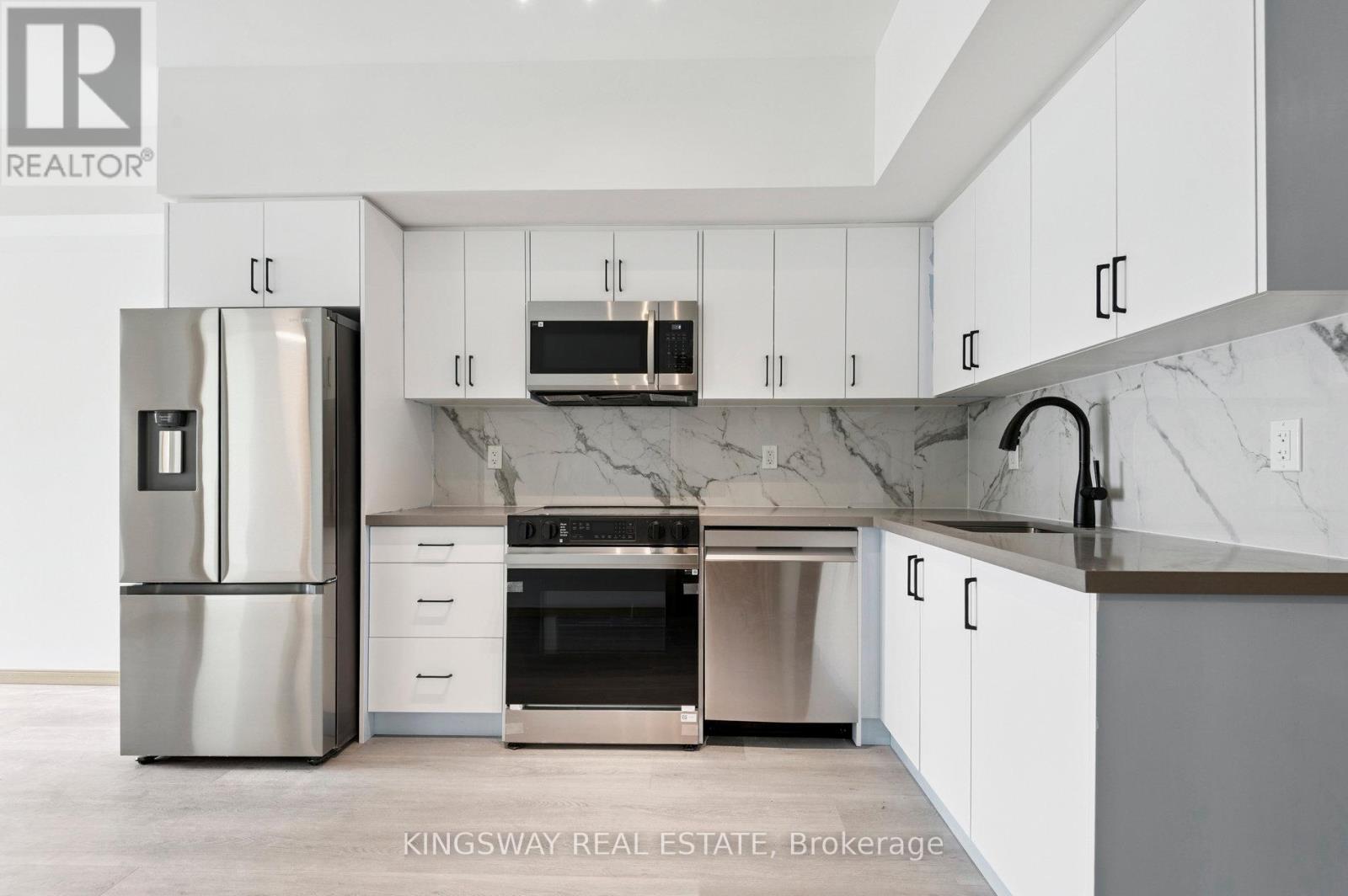 Photo 15 of 310 3421 Sheppard Avenue E, Toronto ON