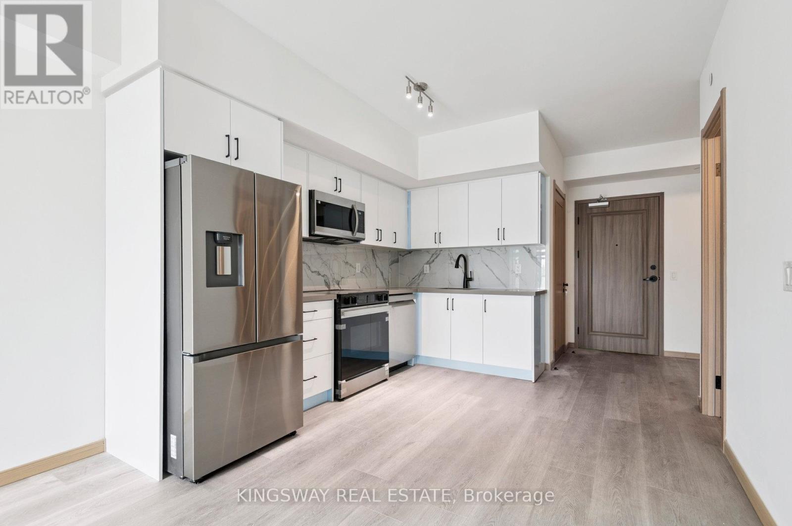 Photo 16 of 310 3421 Sheppard Avenue E, Toronto ON