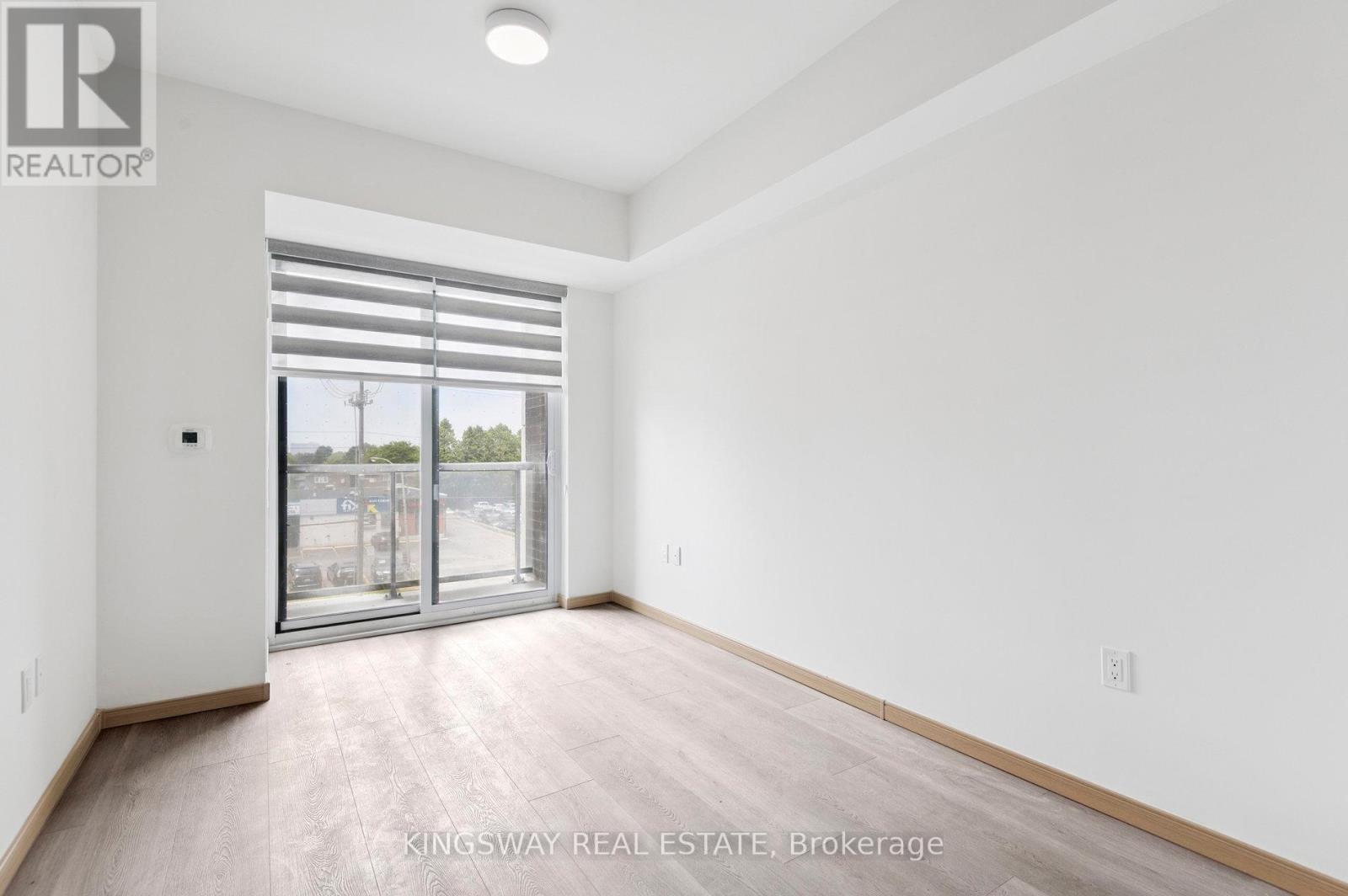 Photo 20 of 310 3421 Sheppard Avenue E, Toronto ON