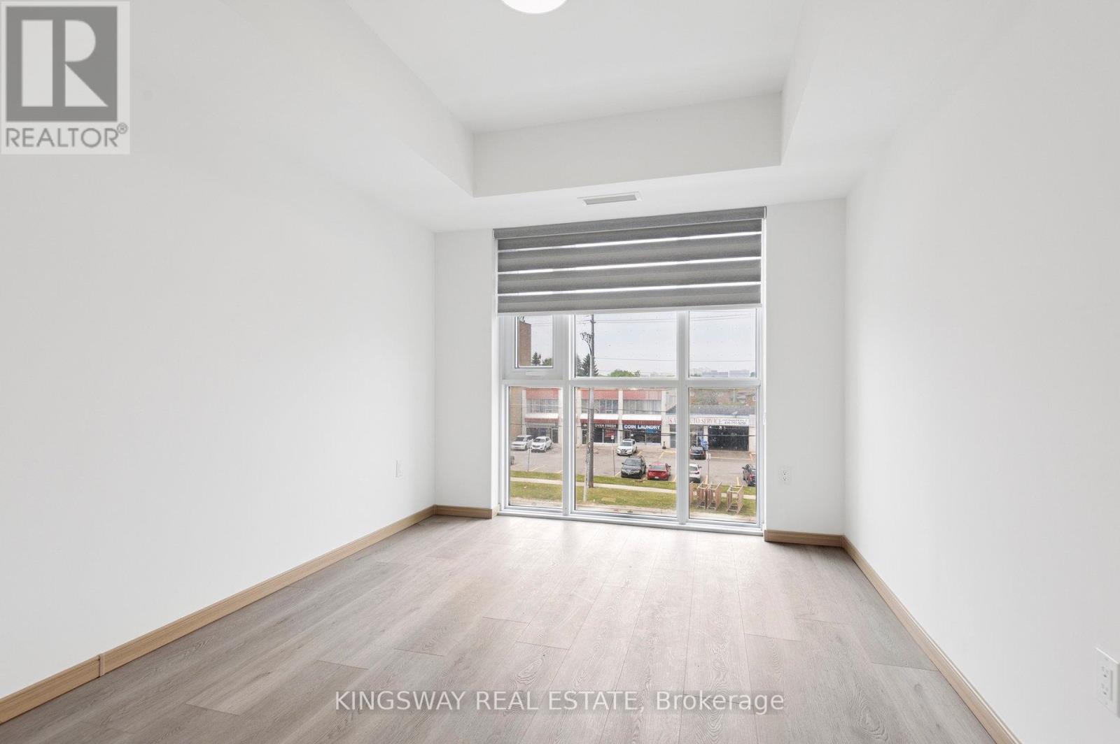 Photo 22 of 310 3421 Sheppard Avenue E, Toronto ON